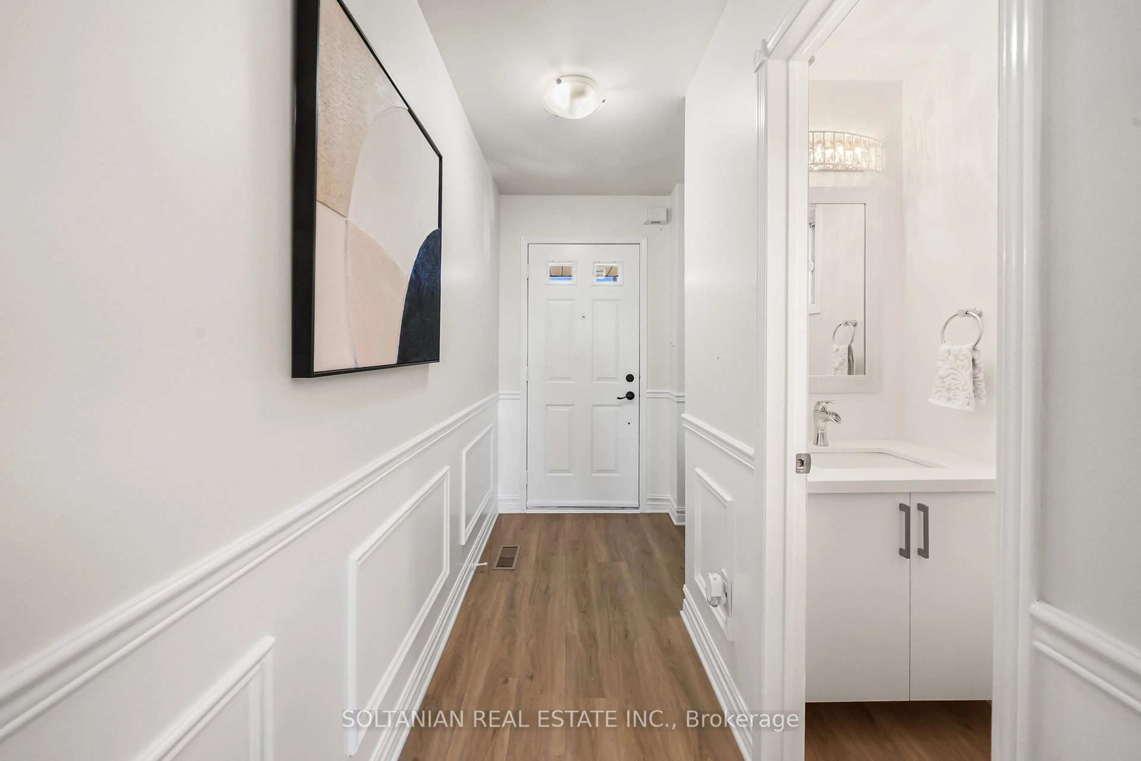 Indoor entryway for 71 Tiller Tr, Brampton Ontario L6X 4S6