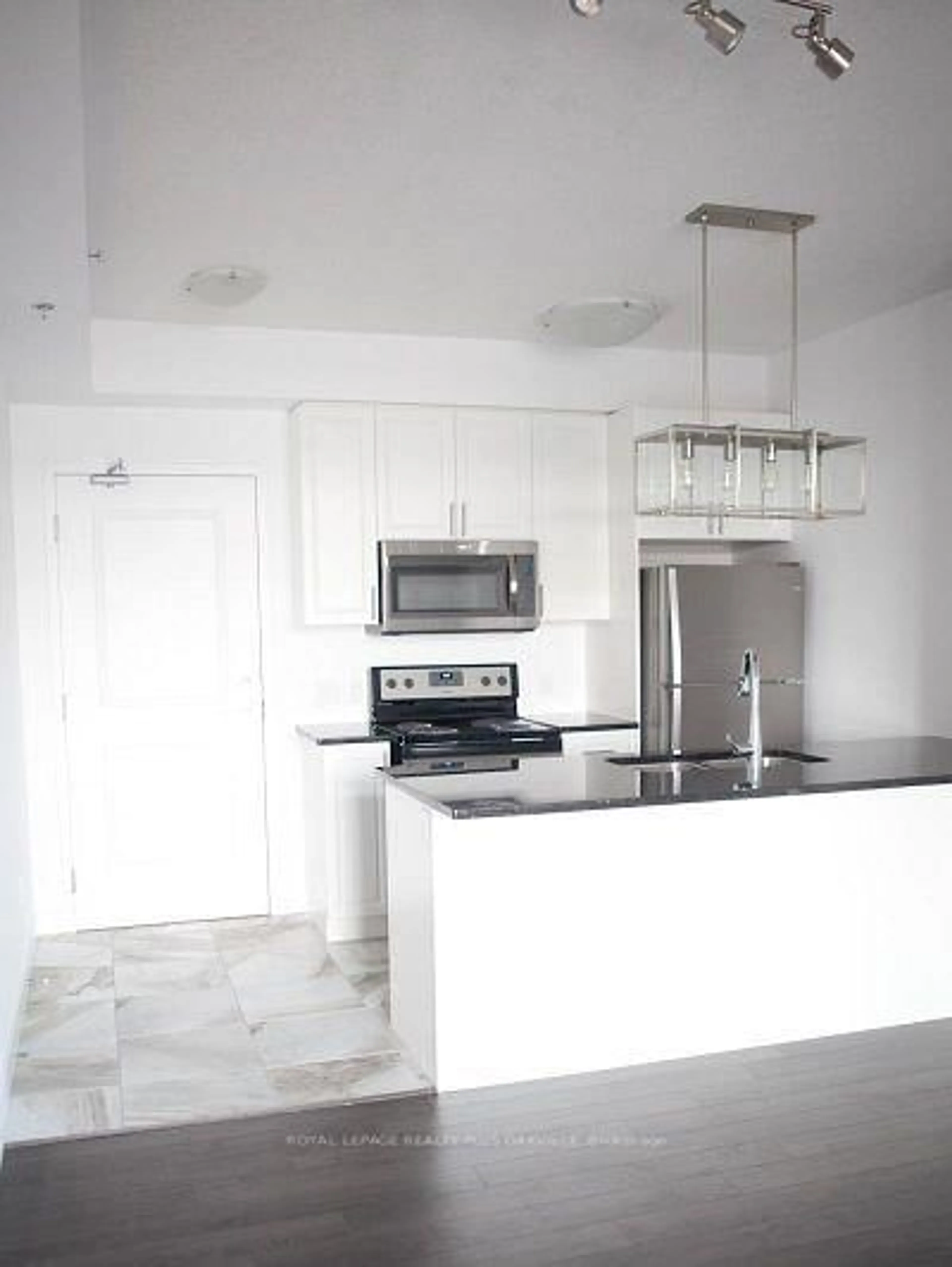 Unknown for 2490 Old Bronte Rd #221, Oakville Ontario L6M 0Y5