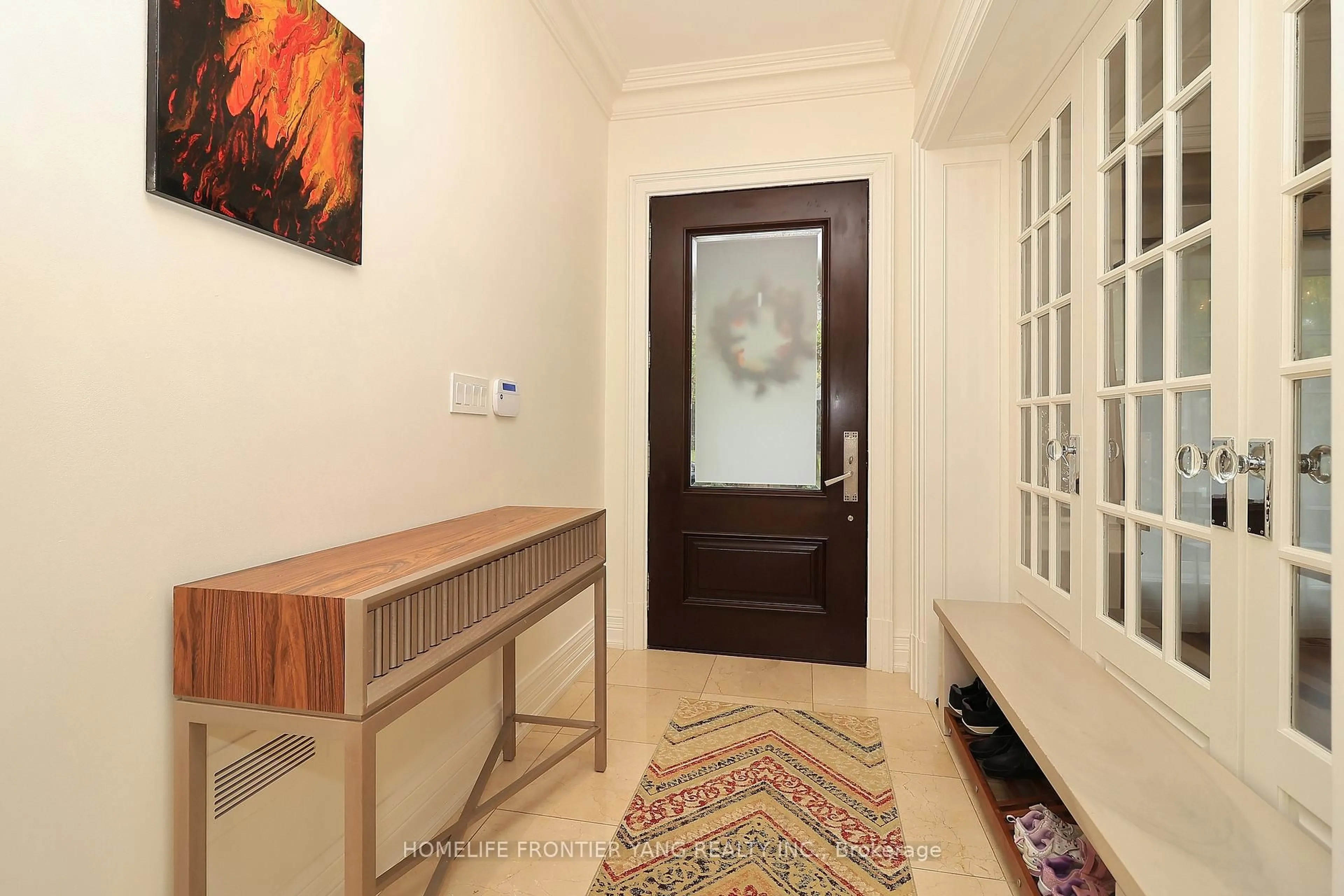 Indoor foyer for 55 Burrows Ave, Toronto Ontario M9B 4W8