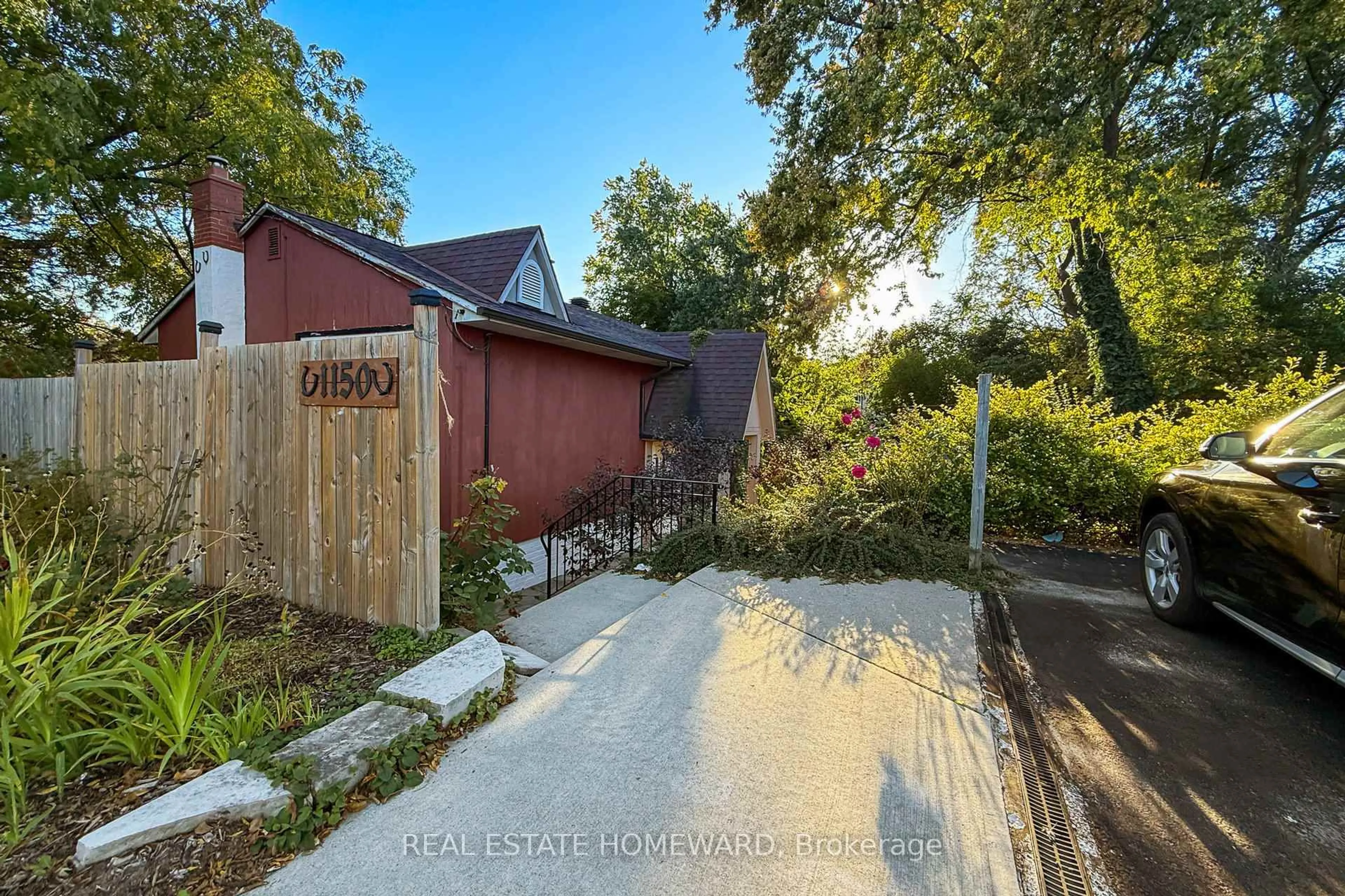 A pic from outside/outdoor area/front of a property/back of a property/a pic from drone, street for 1150 Kipling Ave, Toronto Ontario M9B 3M6