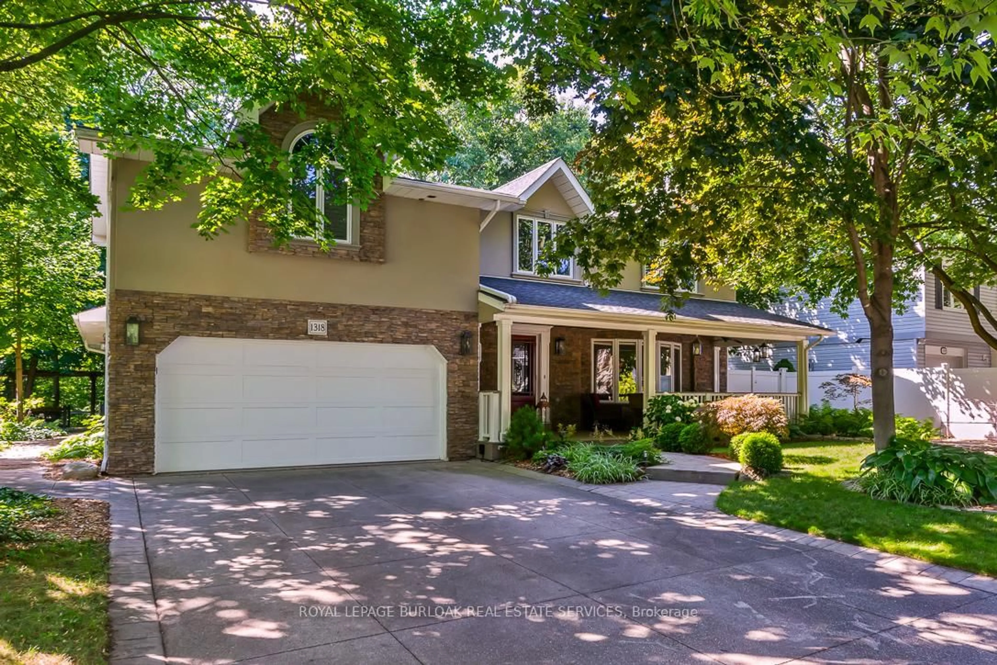 Unknown for 1318 Hillview Cres, Oakville Ontario L6H 2C7