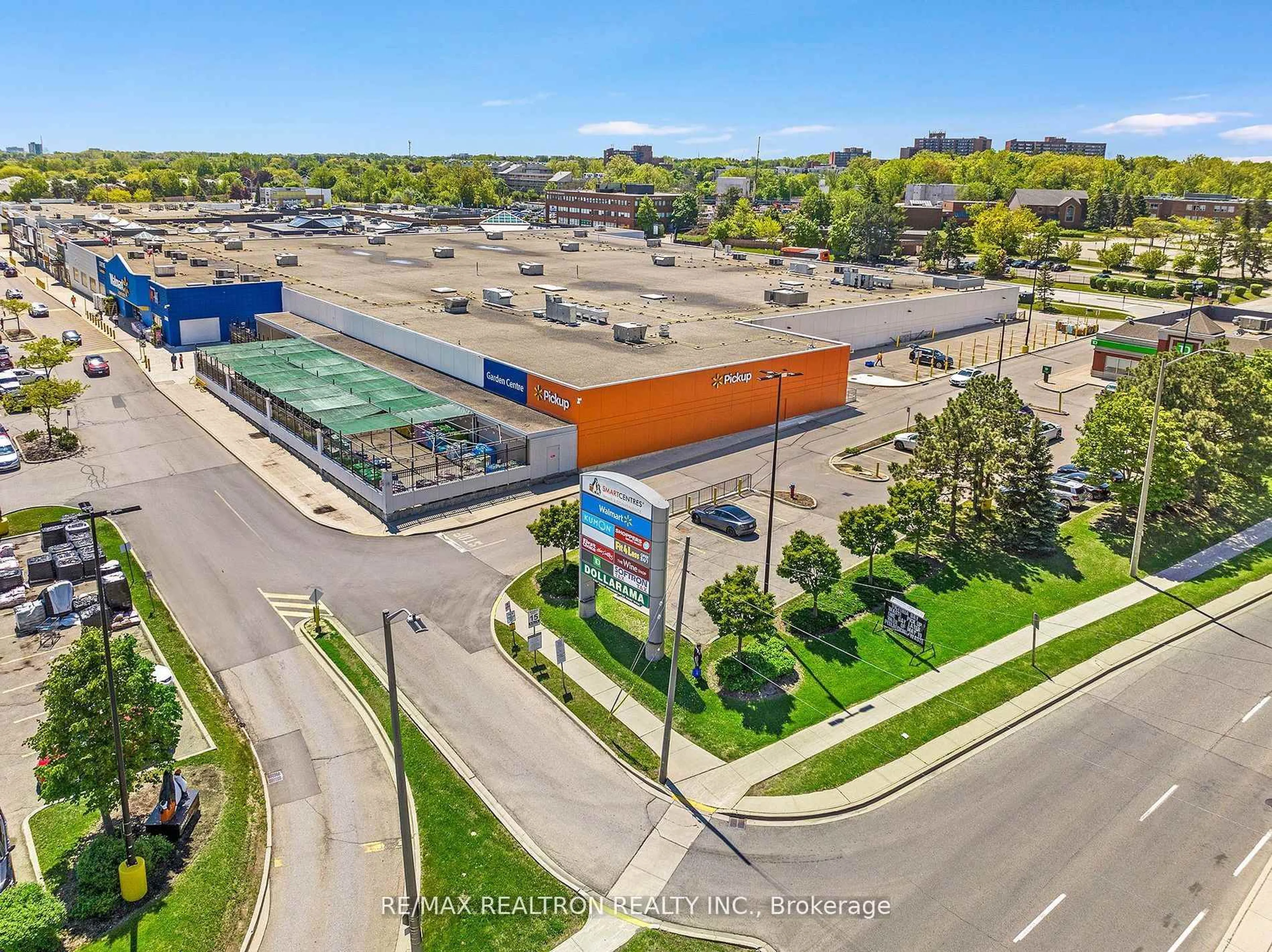 A pic from outside/outdoor area/front of a property/back of a property/a pic from drone, street for 2155 Burnhamthorpe Rd #1301, Mississauga Ontario L5L 5P4