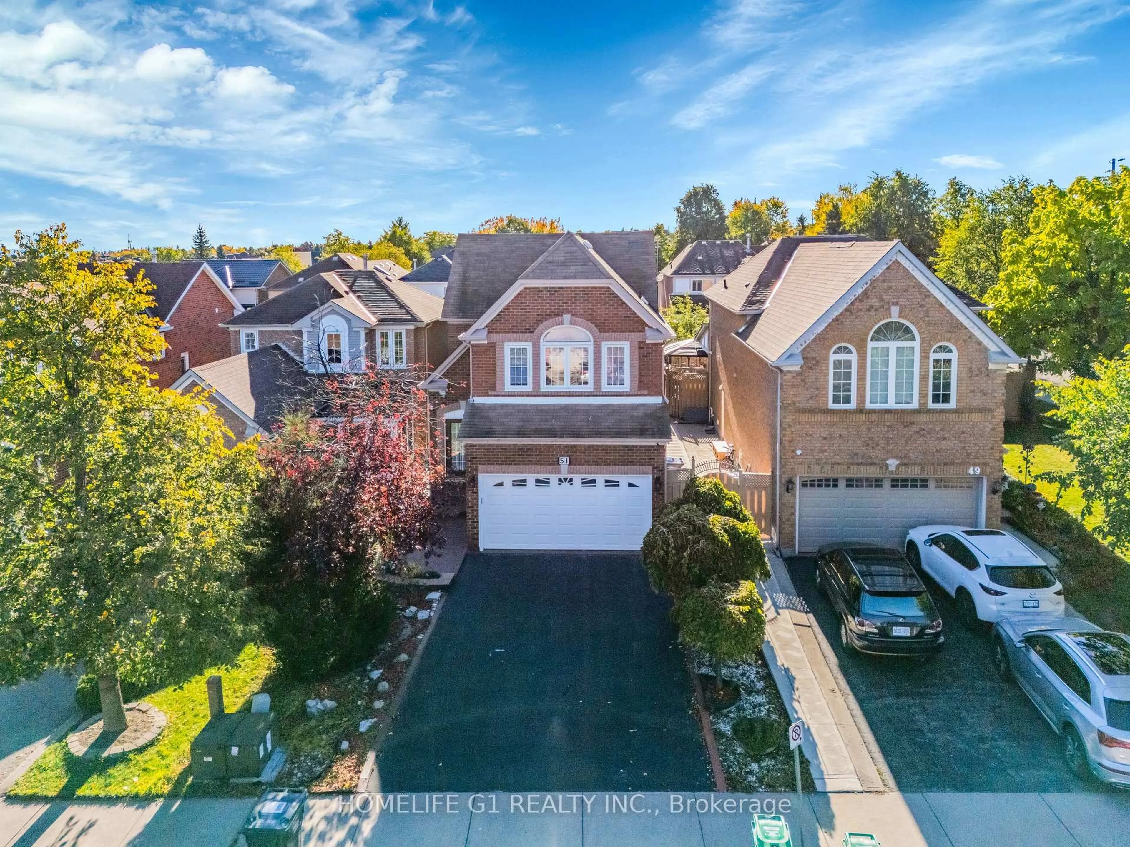 A pic from outside/outdoor area/front of a property/back of a property/a pic from drone, street for 51 Rocky Mountain Cres, Brampton Ontario L6R 1E7