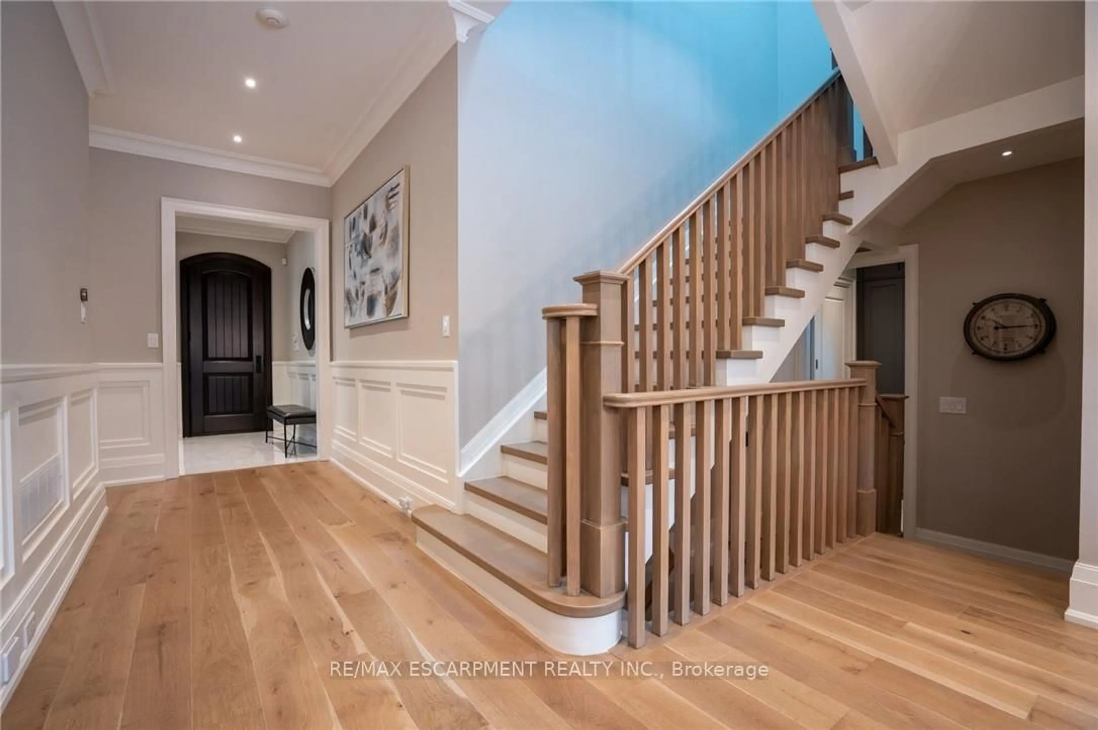 Unknown for 385 Pine Cove Rd, Burlington Ontario L7N 1W4