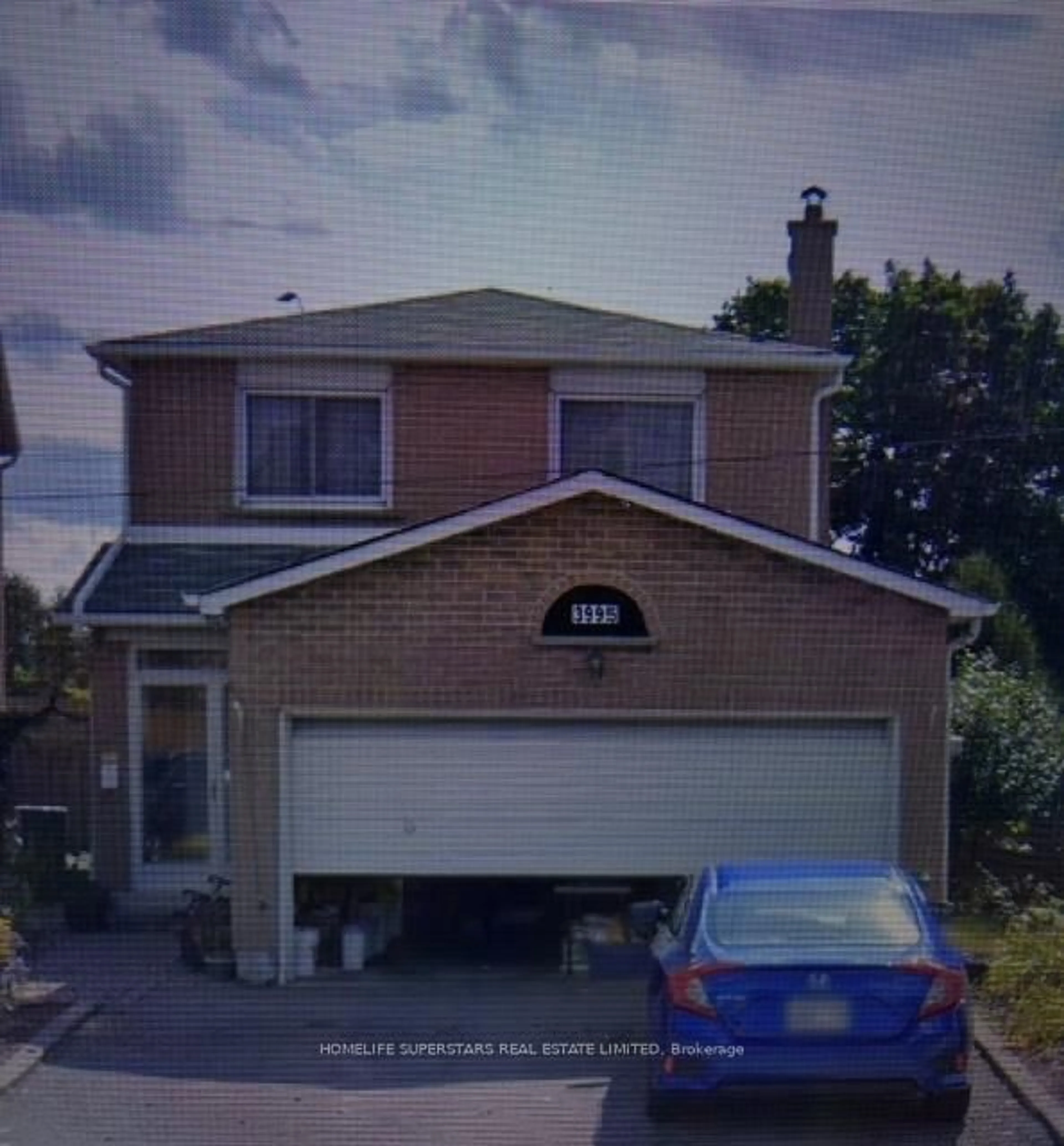 A pic from outside/outdoor area/front of a property/back of a property/a pic from drone, street for 3995 Chicory Crt, Mississauga Ontario L5C 3S8