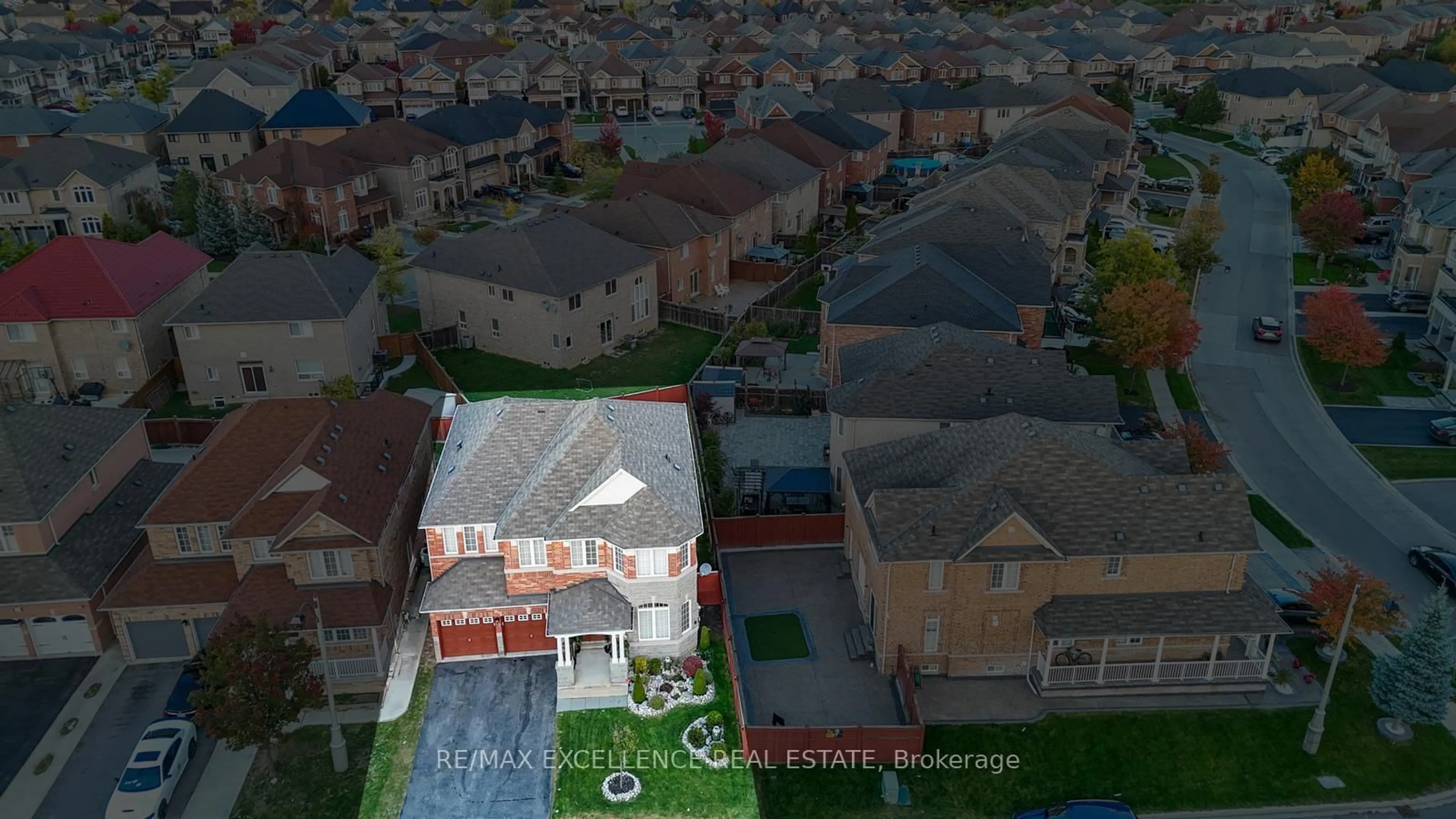 A pic from outside/outdoor area/front of a property/back of a property/a pic from drone, street for 63 Powell Dr, Brampton Ontario L6R 0K8