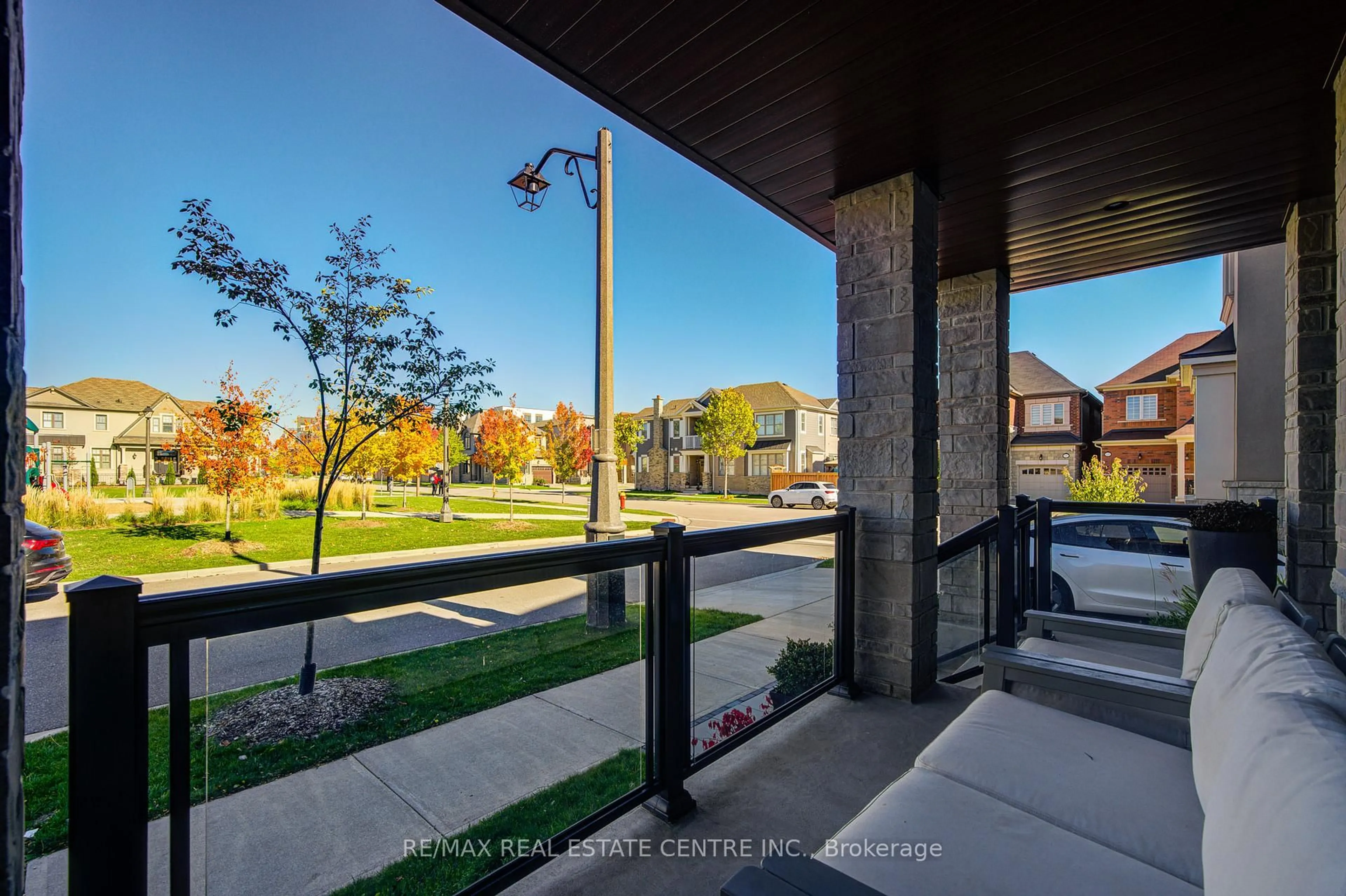 Patio, street for 3268 Cloise Way, Oakville Ontario L6M 1R2