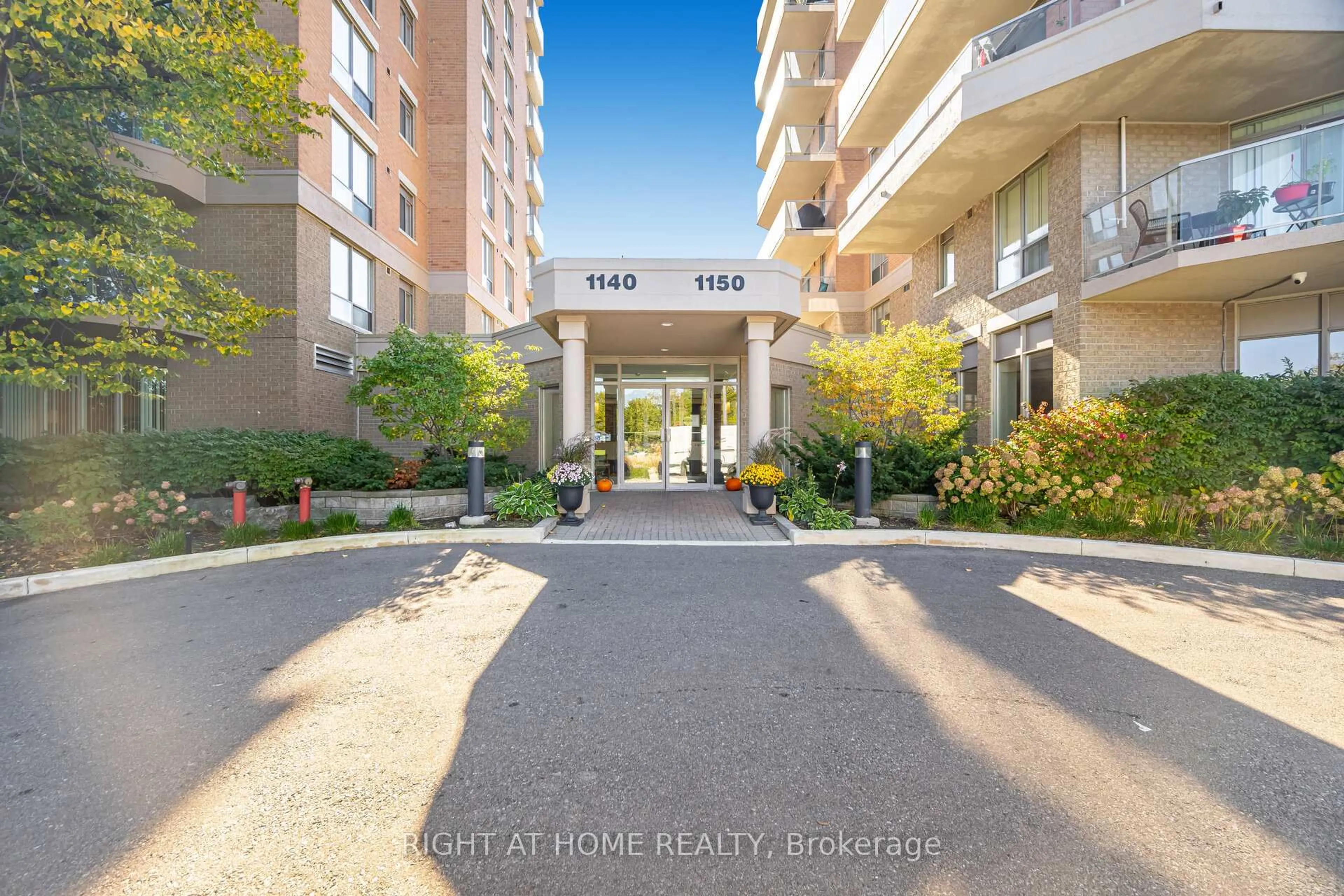 Unknown for 1140 Parkwest Pl #605, Mississauga Ontario L5E 3K9