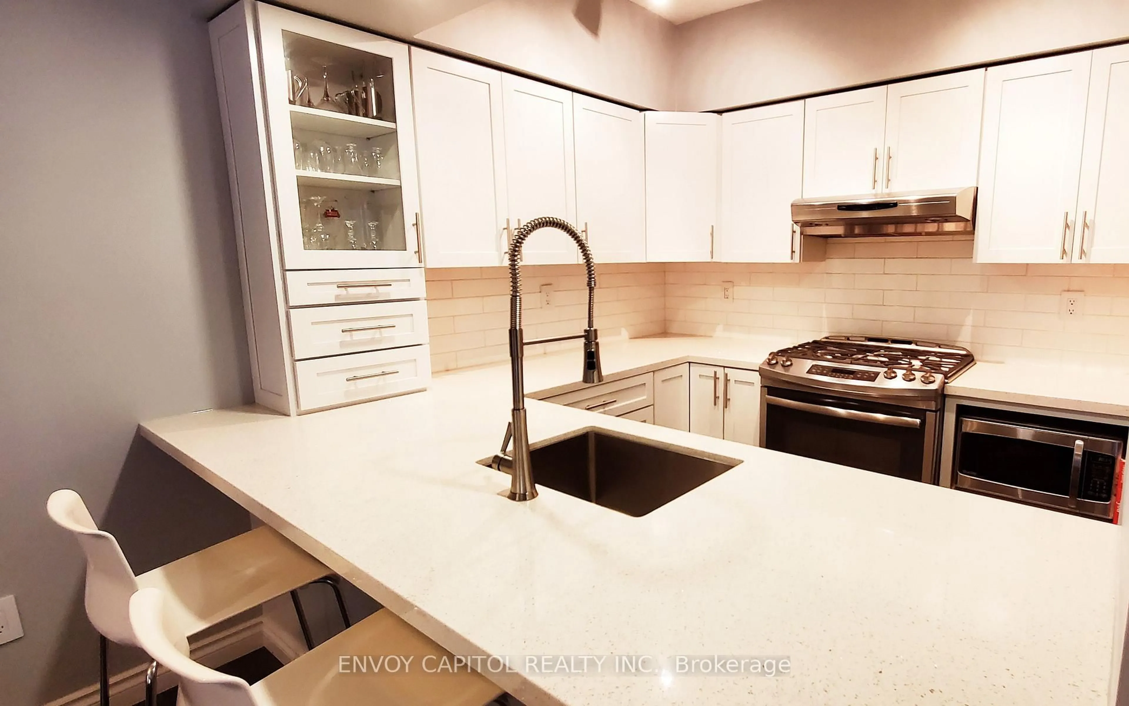 Contemporary kitchen, ceramic/tile floor for 60 Barondale Dr #306, Mississauga Ontario L4Z 3N8