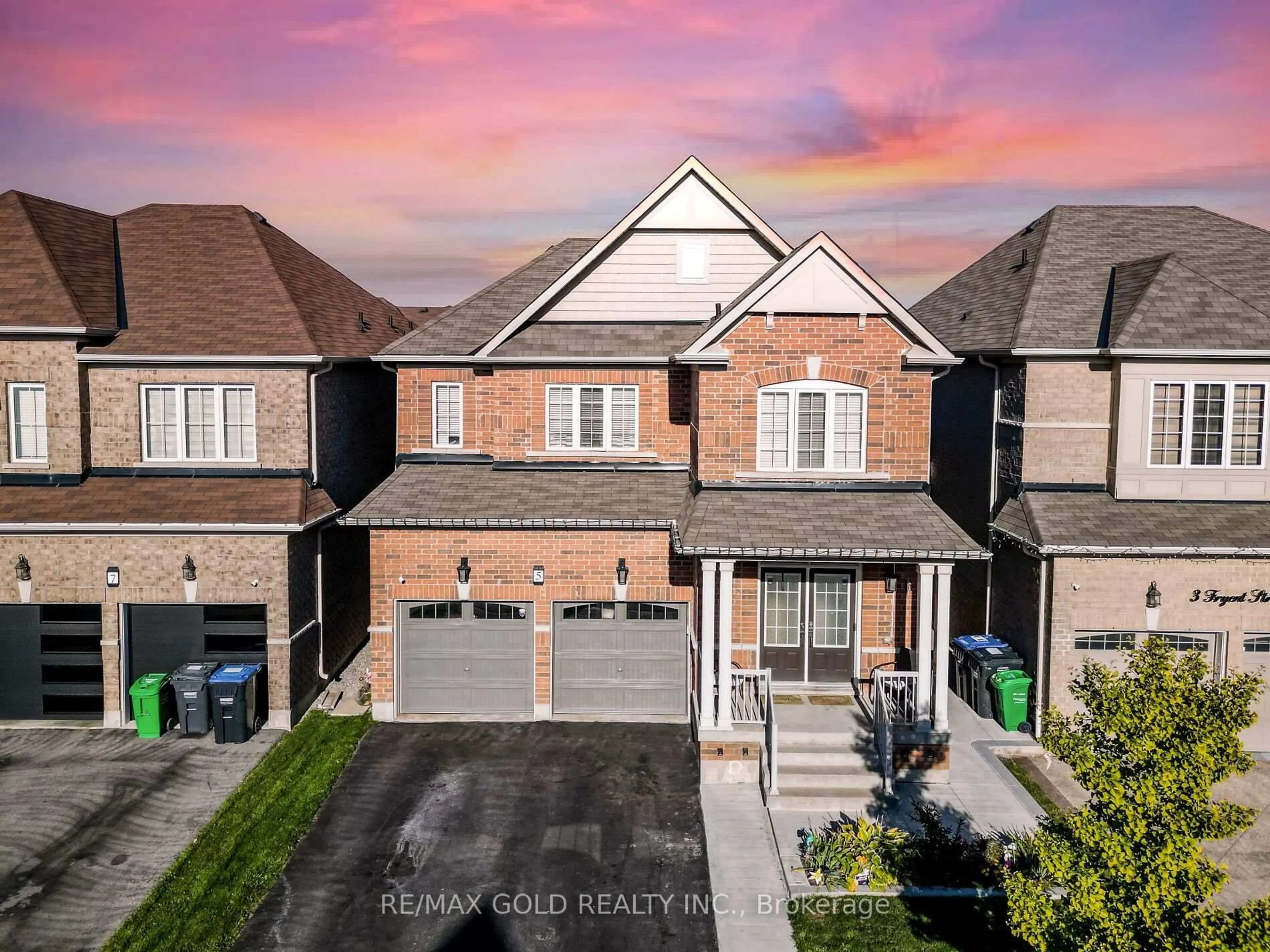 A pic from outside/outdoor area/front of a property/back of a property/a pic from drone, street for 5 Fryent St, Brampton Ontario L7A 4N3