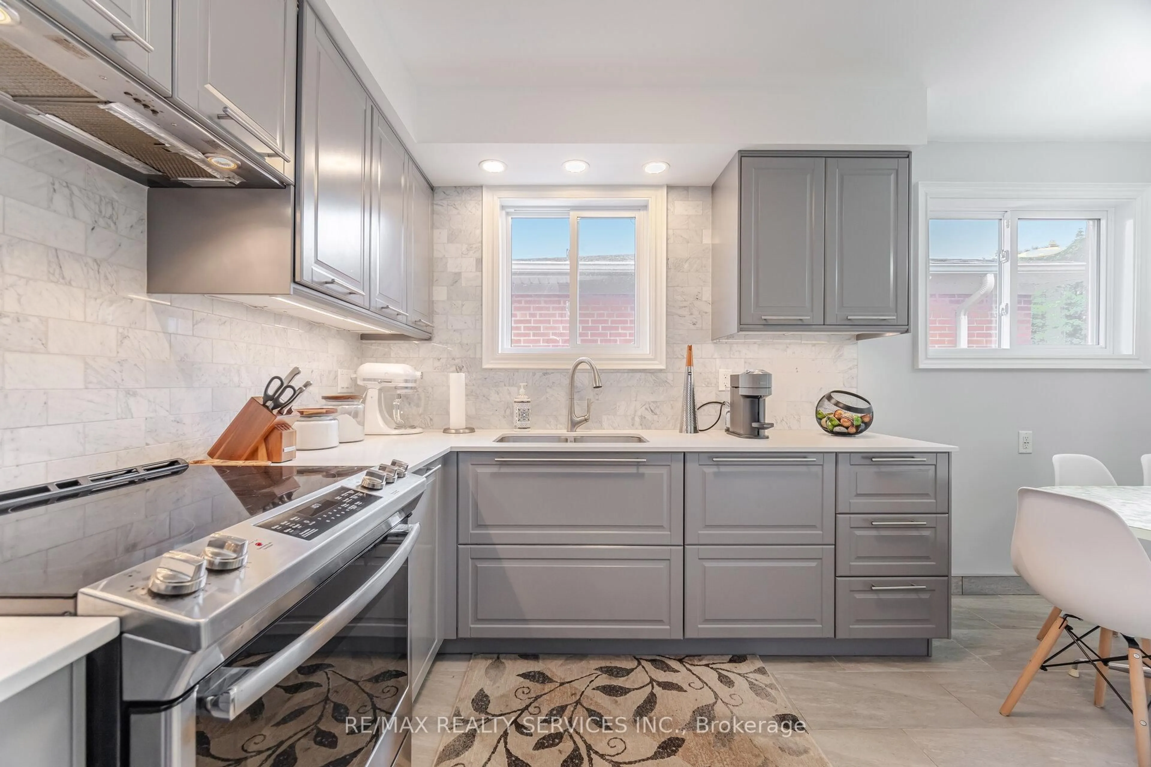 Contemporary kitchen, ceramic/tile floor for 7541 Darcel Ave, Mississauga Ontario L4T 2X6