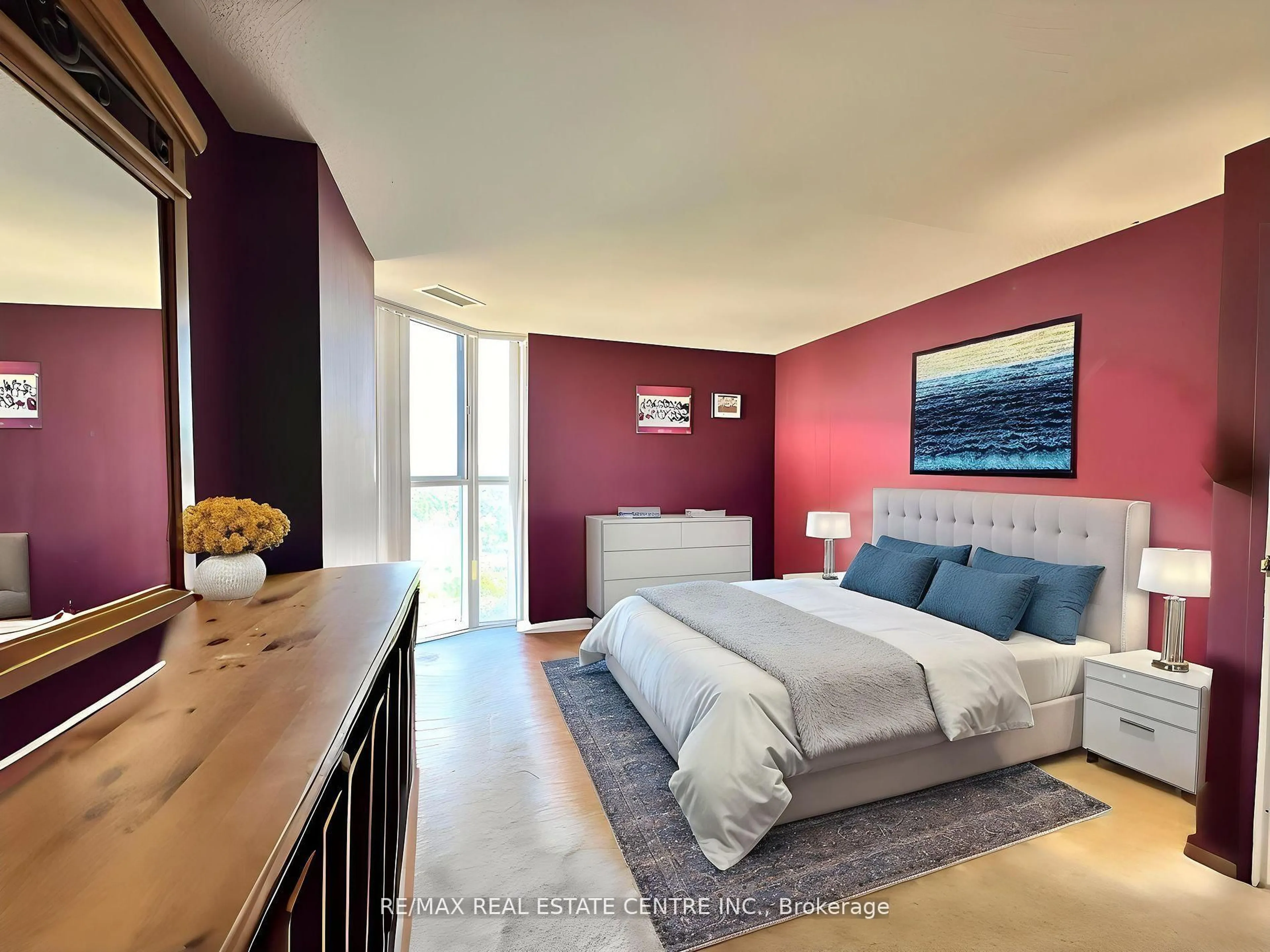 Bedroom with bed, unknown for 25 Trailwood Dr #PH5, Mississauga Ontario L4Z 3K9