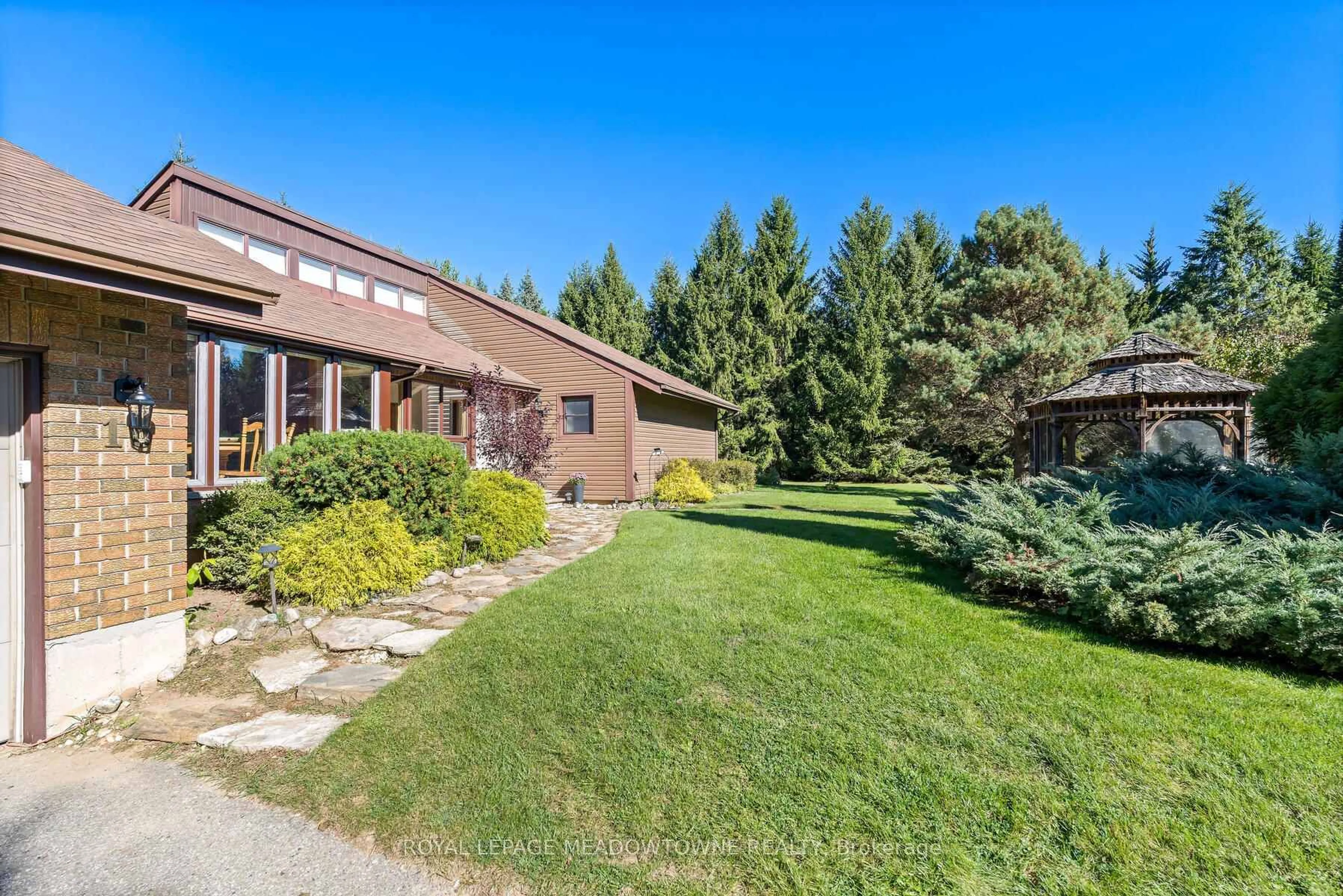 Unknown for 16 Worden View, Halton Hills Ontario L7J 2L8