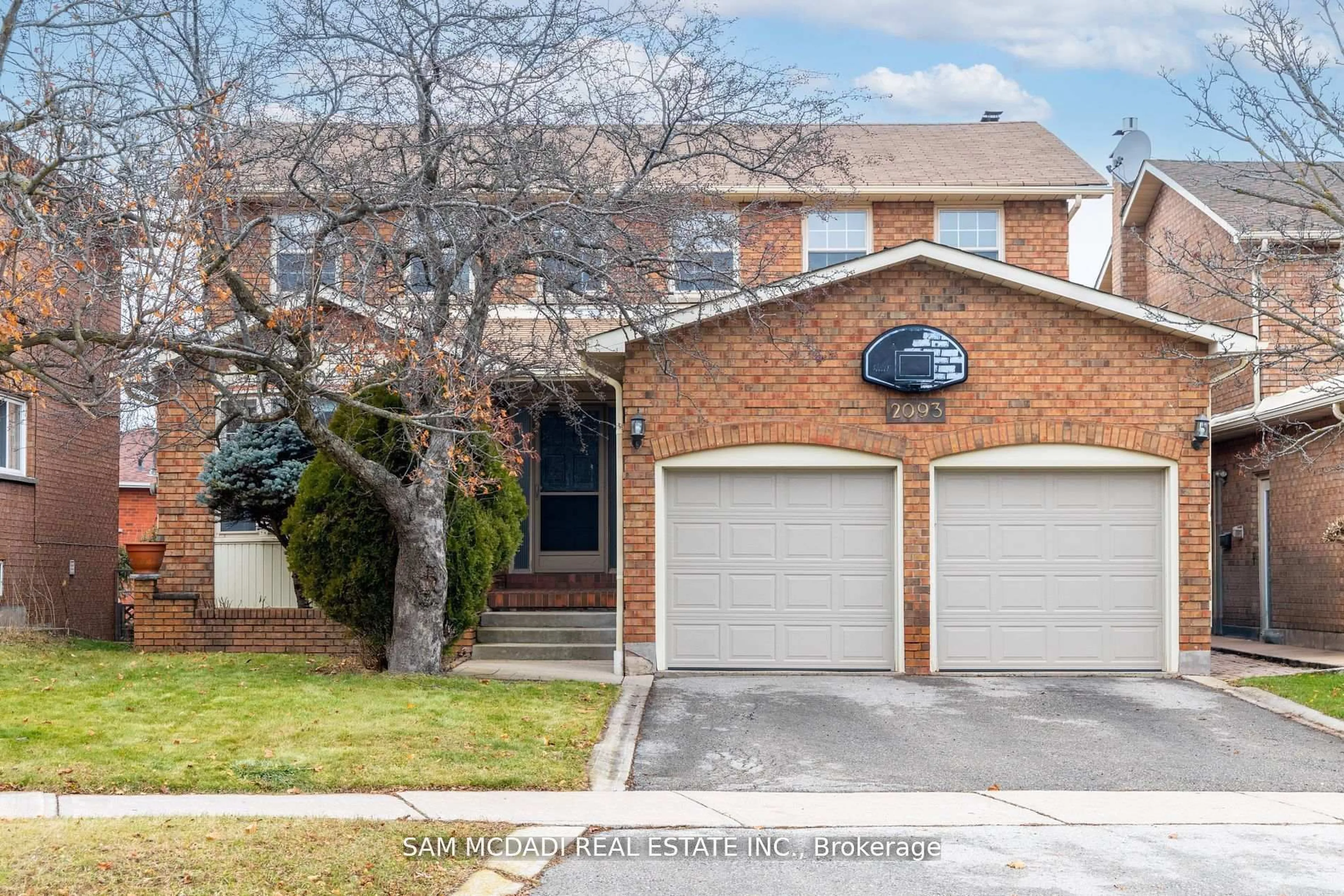 Home with brick exterior material, street for 2093 The Chse, Mississauga Ontario L5M 3B8