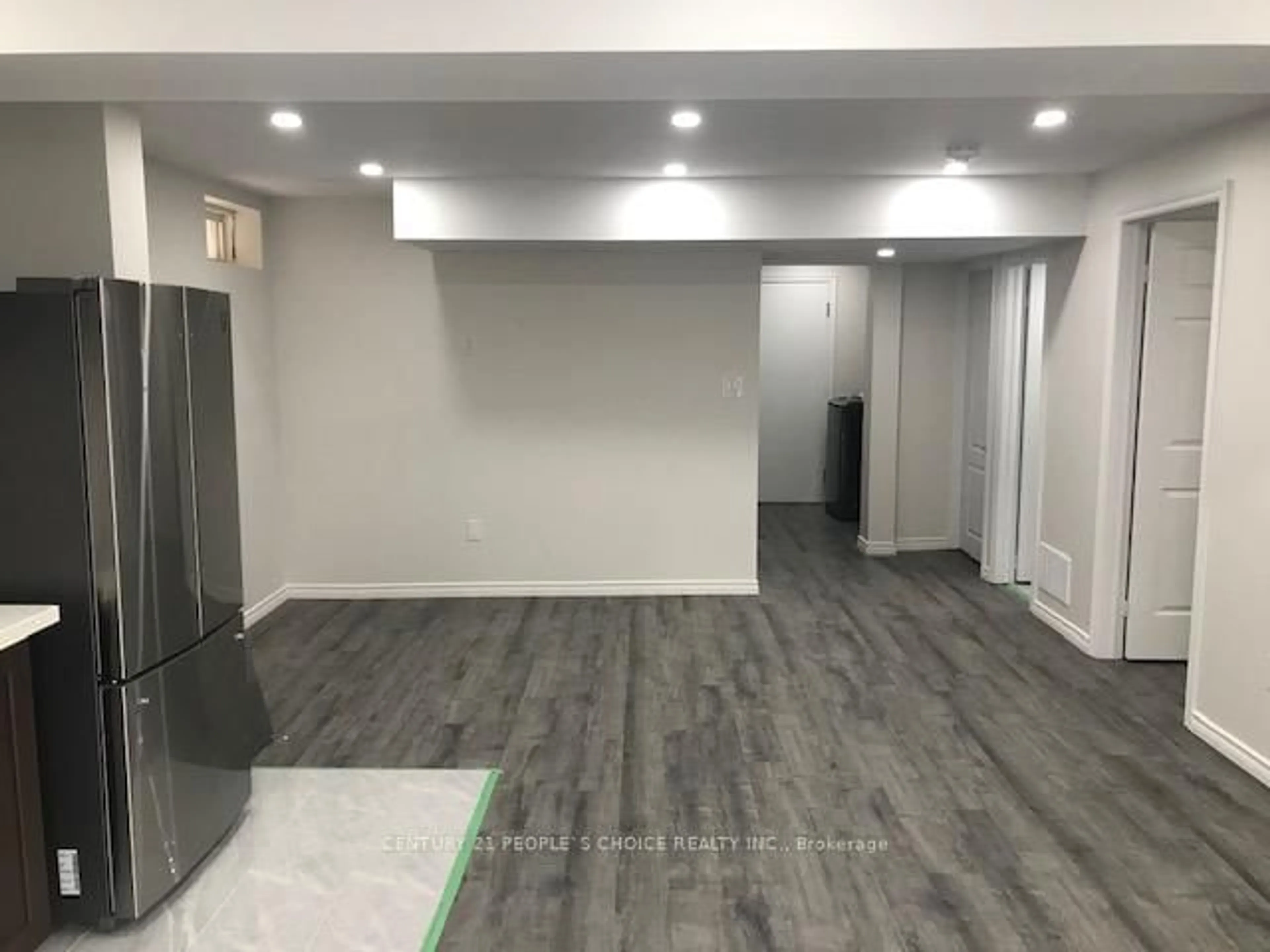 A pic of a room for 20 Ridgehaven Crt, Brampton Ontario L6P 3K7