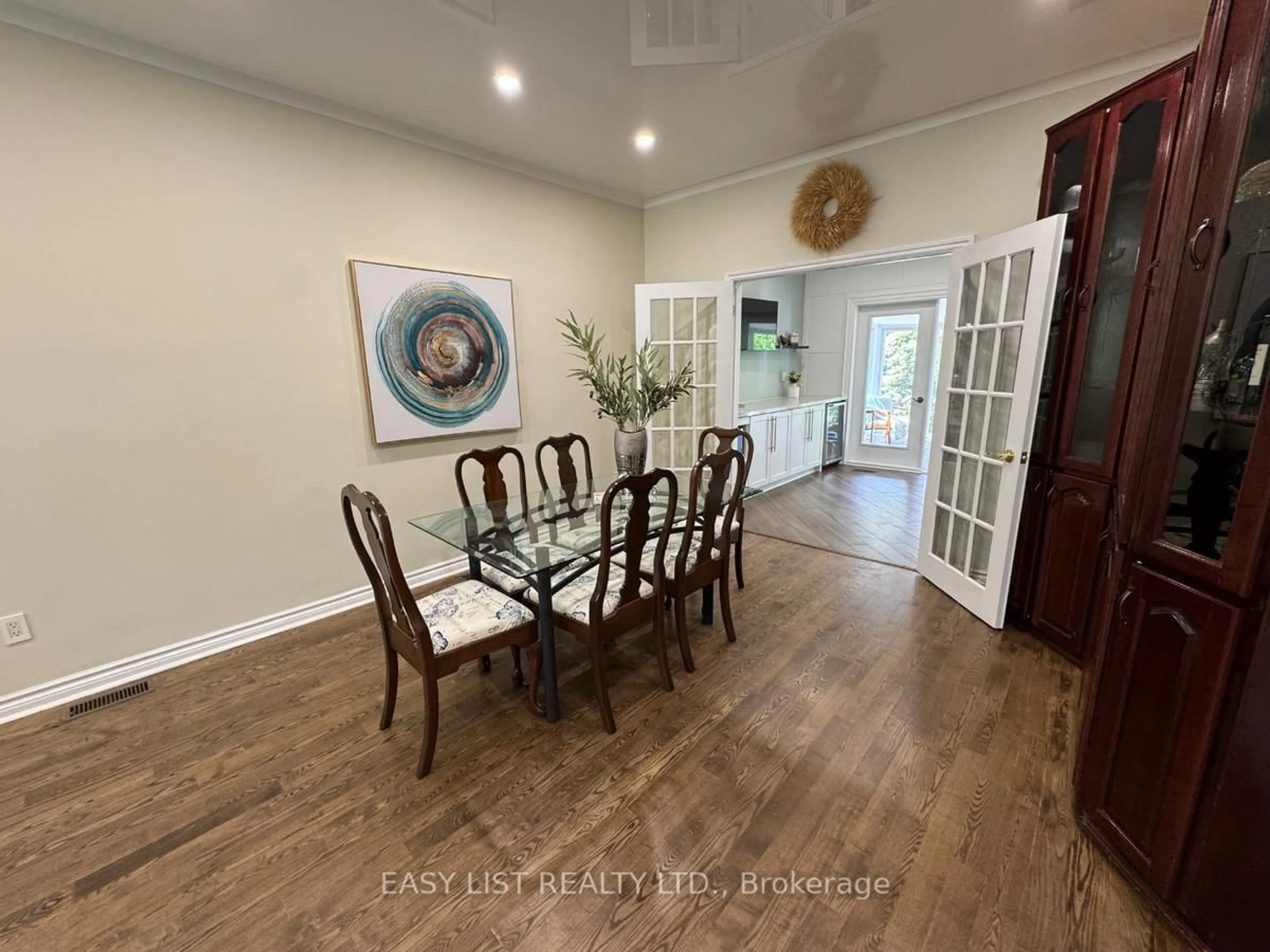 Dining room, unknown for 1005 Dormer St, Mississauga Ontario L5E 1T7