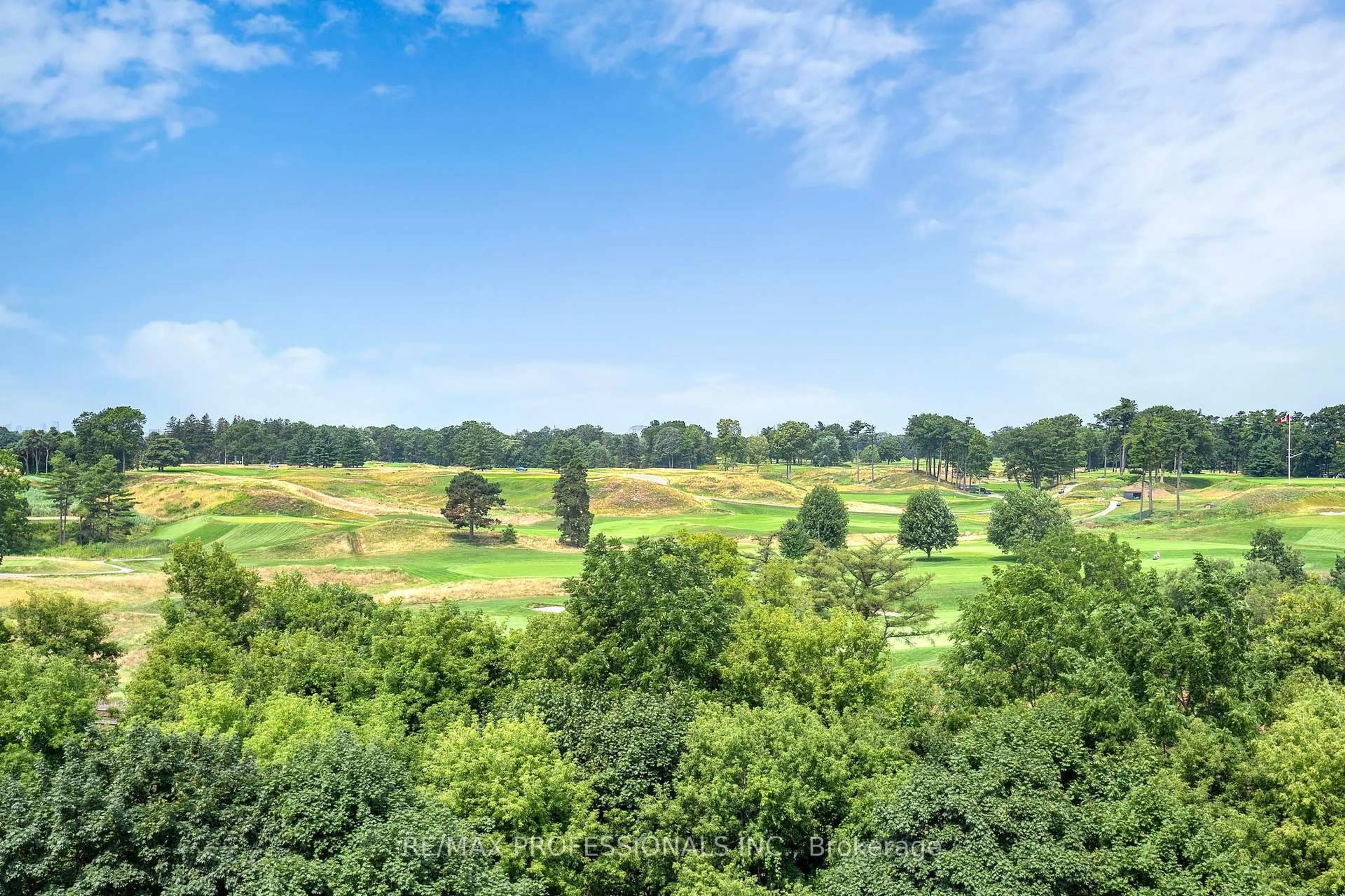 A pic from outside/outdoor area/front of a property/back of a property/a pic from drone, forest/trees view for 1535 Lakeshore Rd #806, Mississauga Ontario L5E 3E2