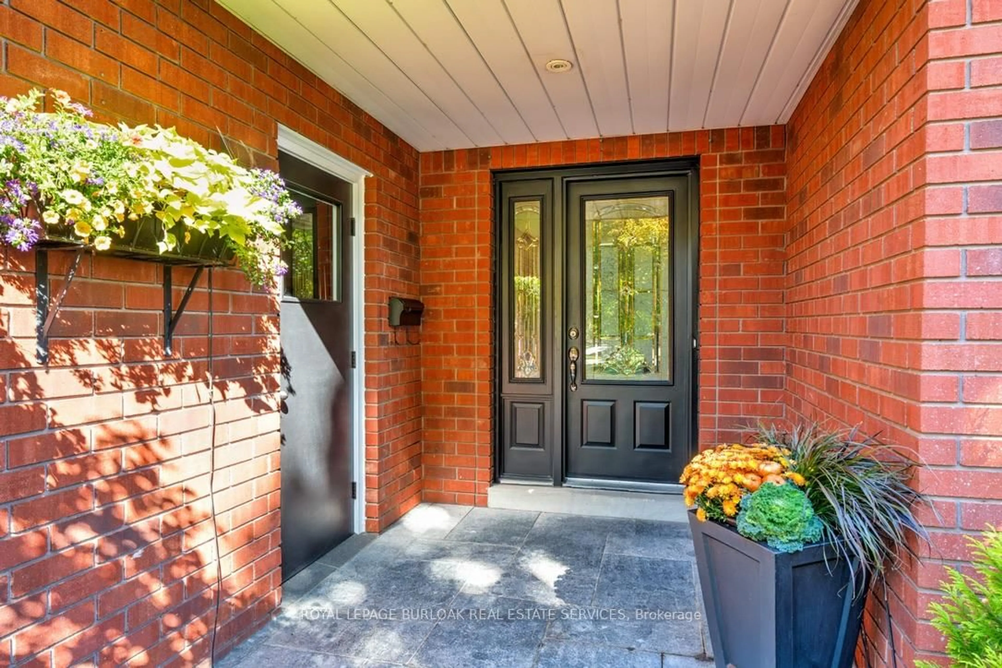 Unknown for 537 Harmony Ave, Burlington Ontario L7N 3S5