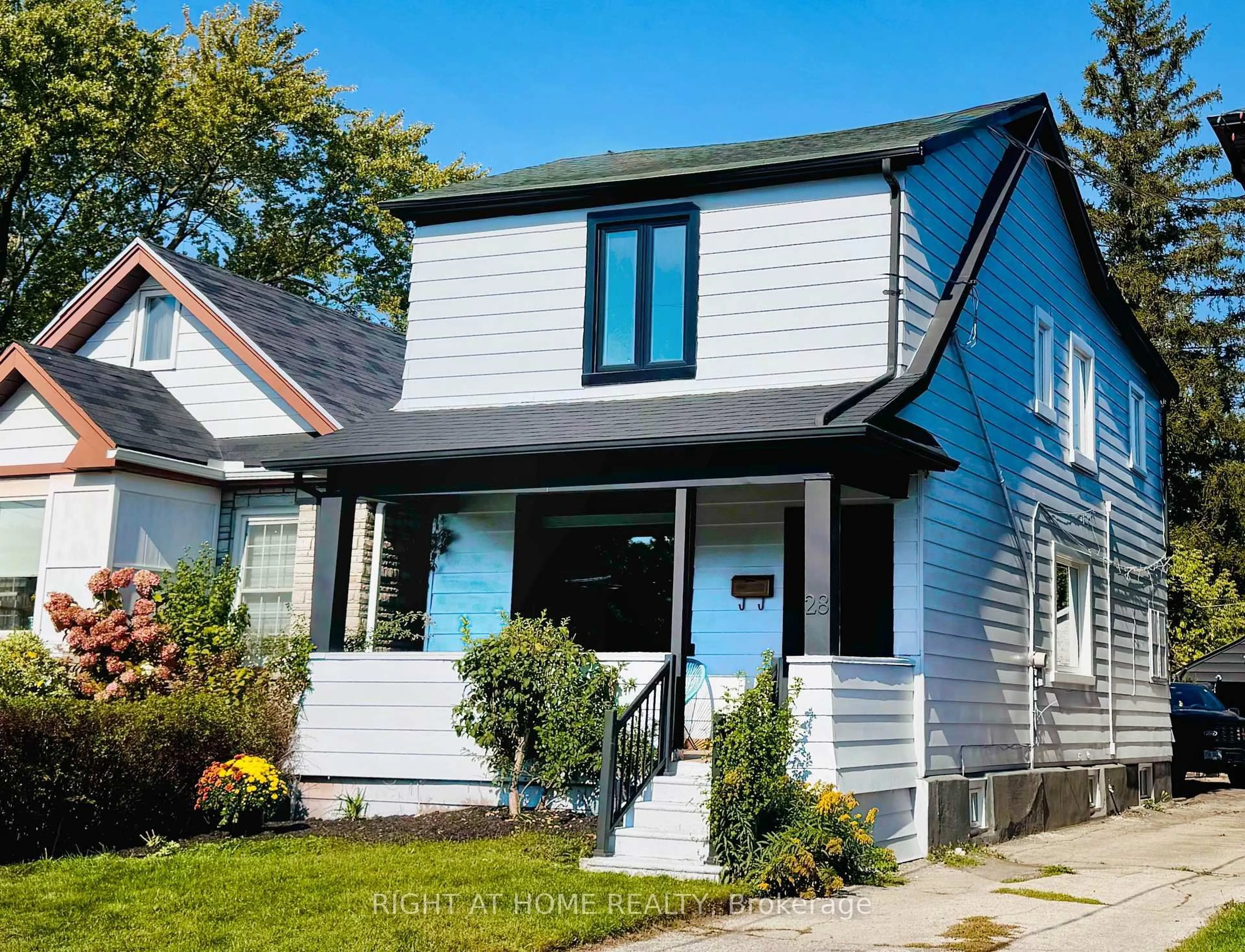 Home with vinyl exterior material, street for 28 Pendeen Ave, Toronto Ontario M6N 2P3