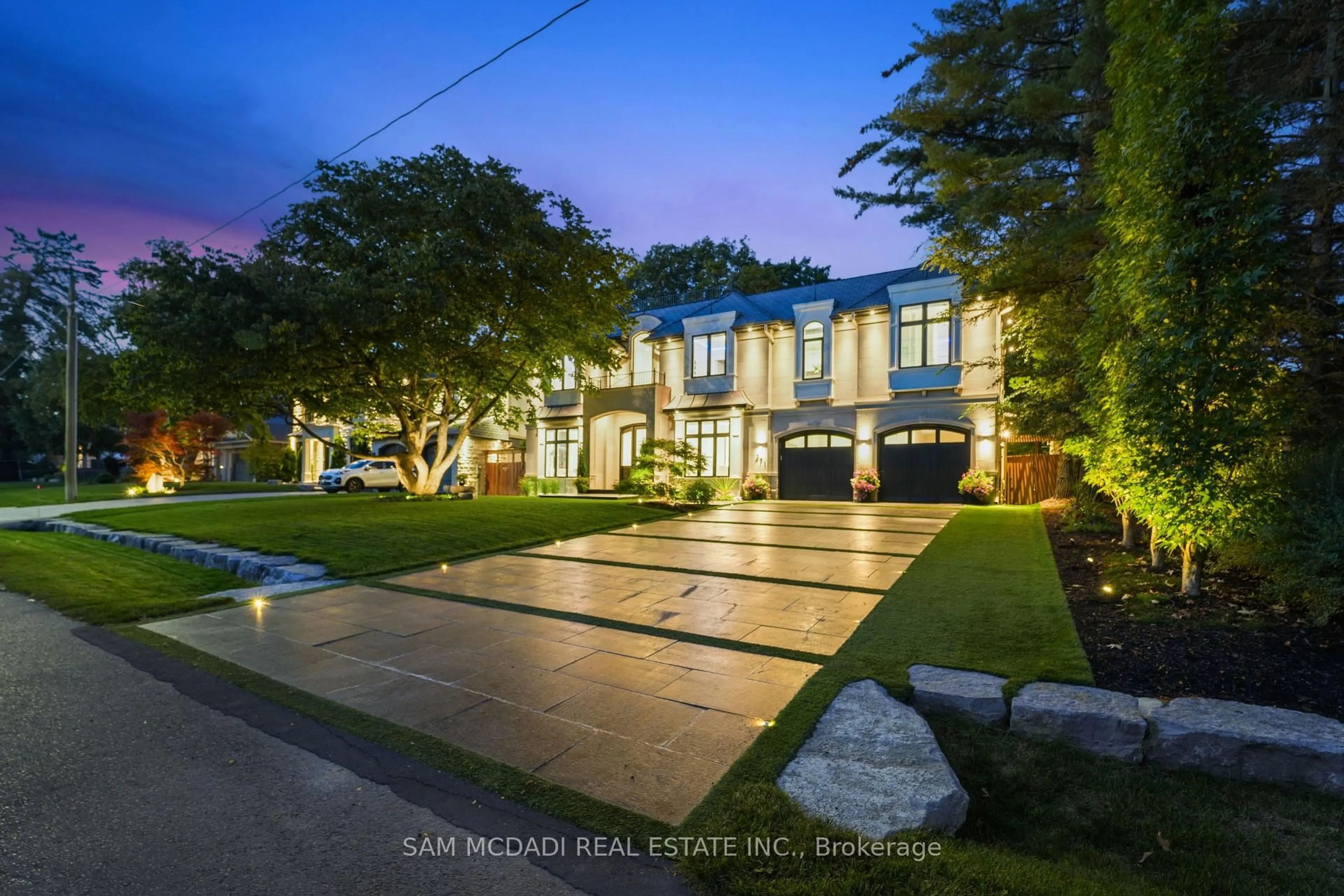 Unknown for 371 Willis Dr, Oakville Ontario L6L 4T9