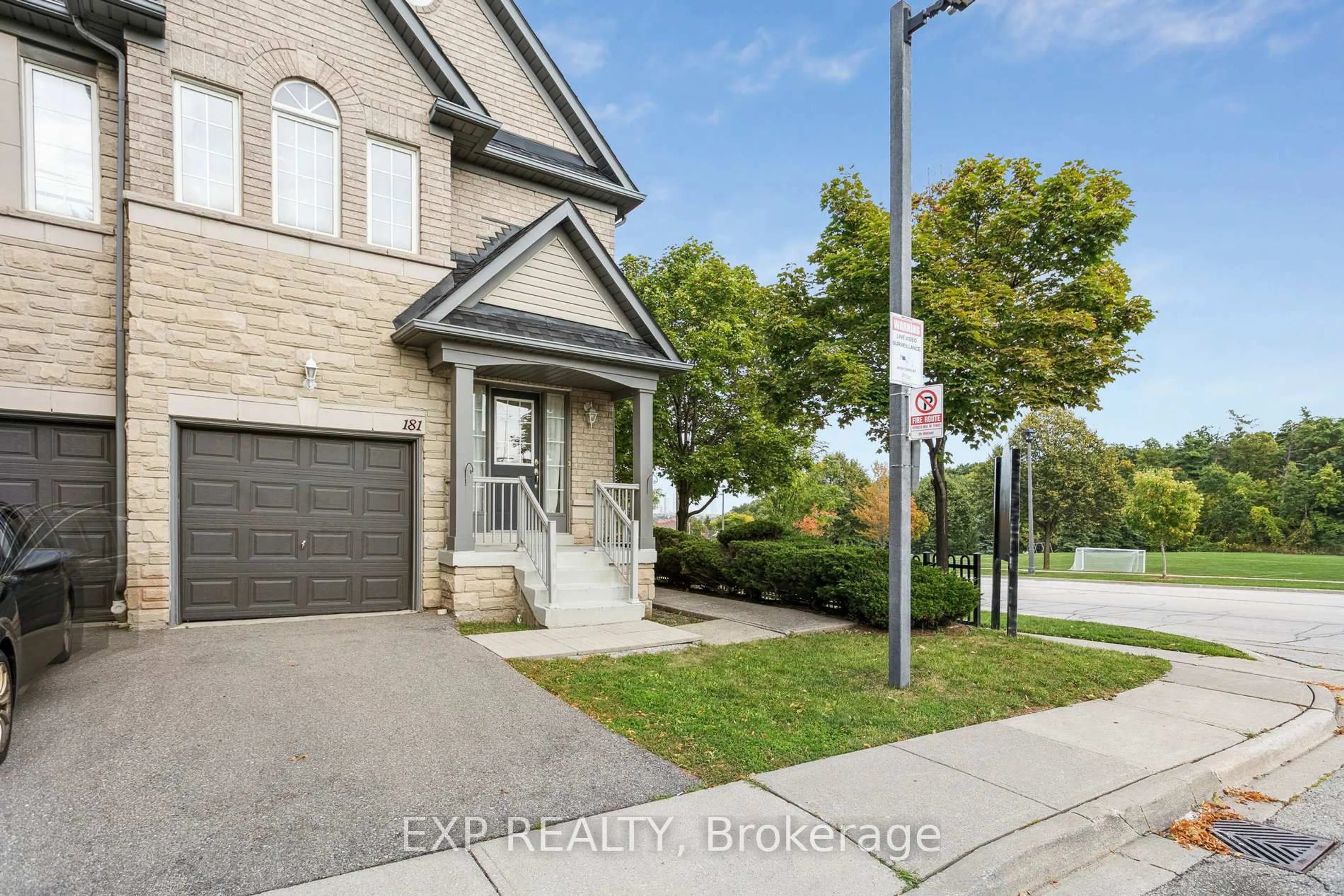 Home with brick exterior material, street for 5260 Mcfarren Blvd #181, Mississauga Ontario L5M 7J5