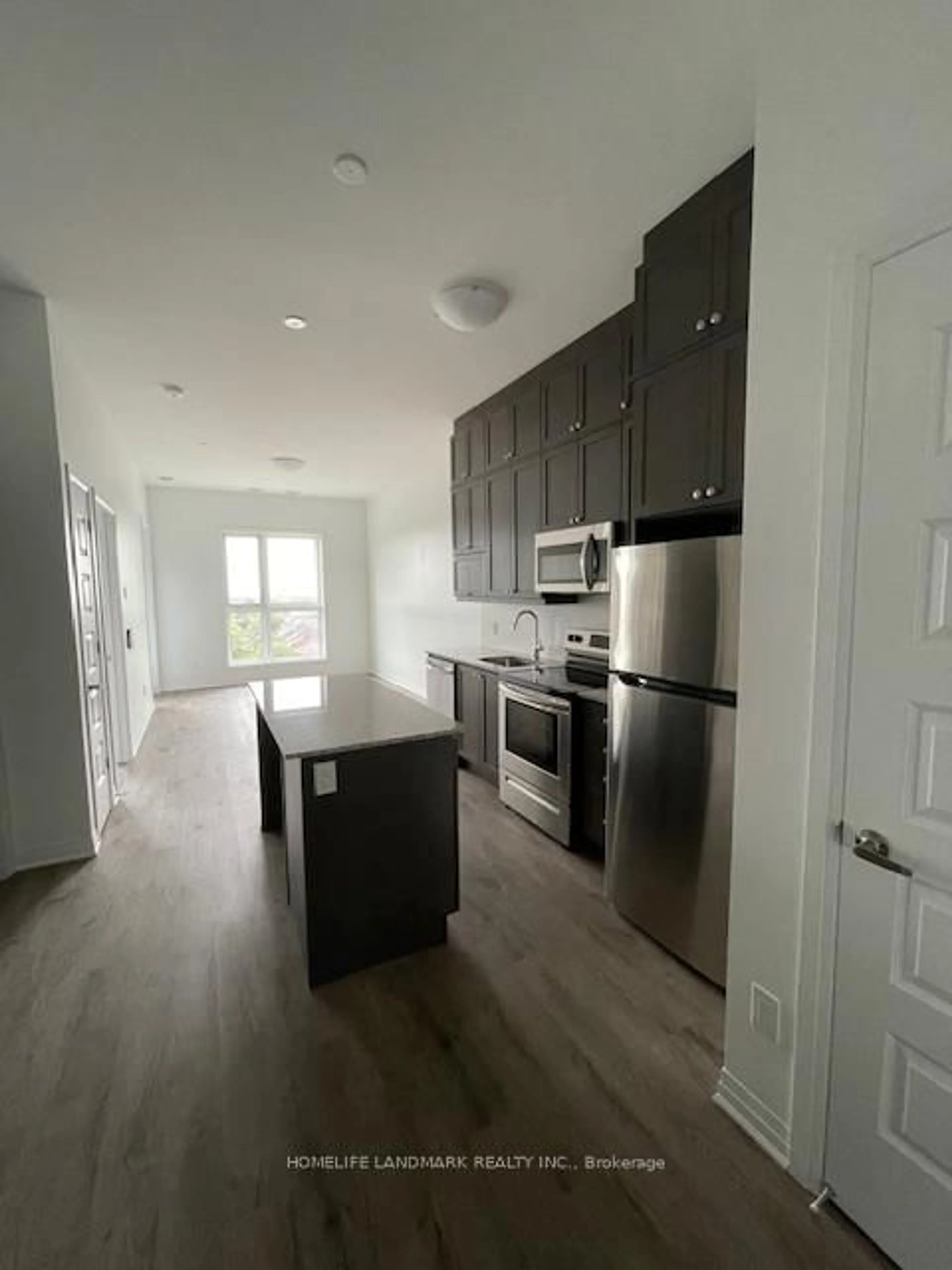 Open concept kitchen, unknown for 95 Dundas St #411, Oakville Ontario L6M 5N4