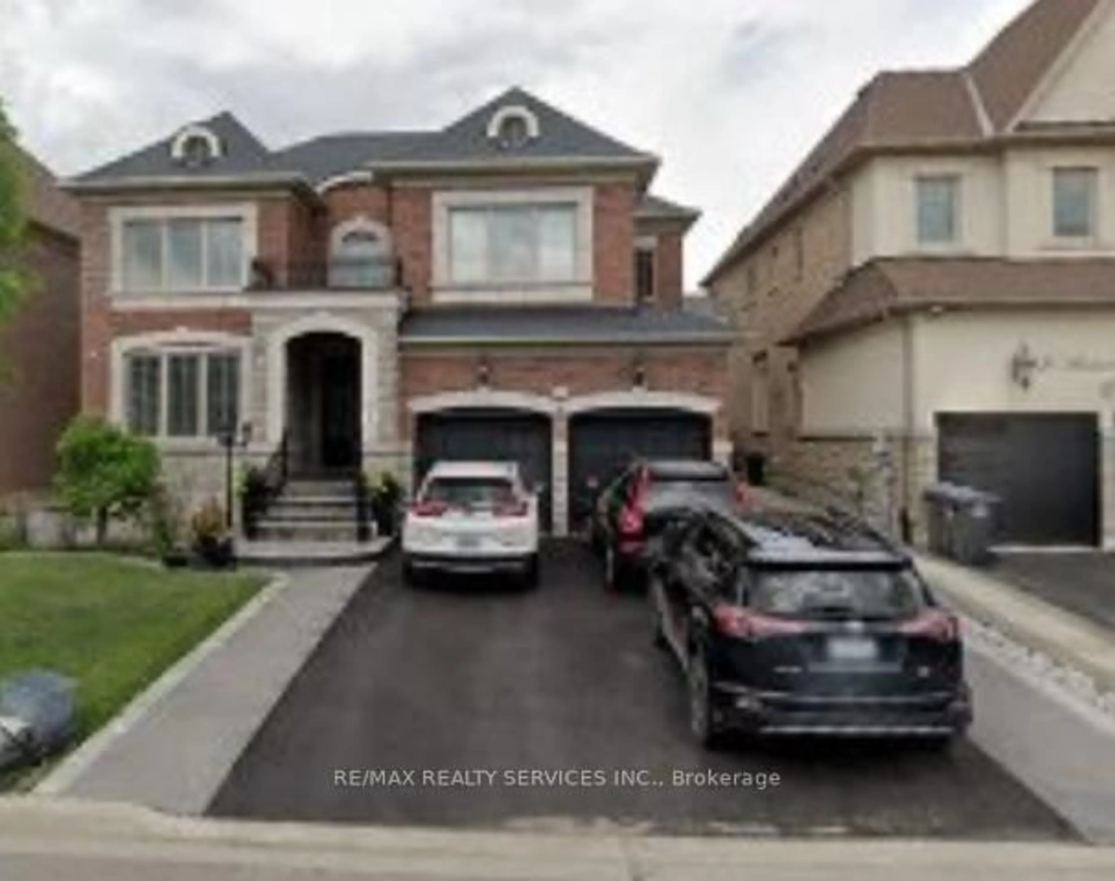 Home with brick exterior material, street for 51 Midsummer Dr, Brampton Ontario L6P 3E4