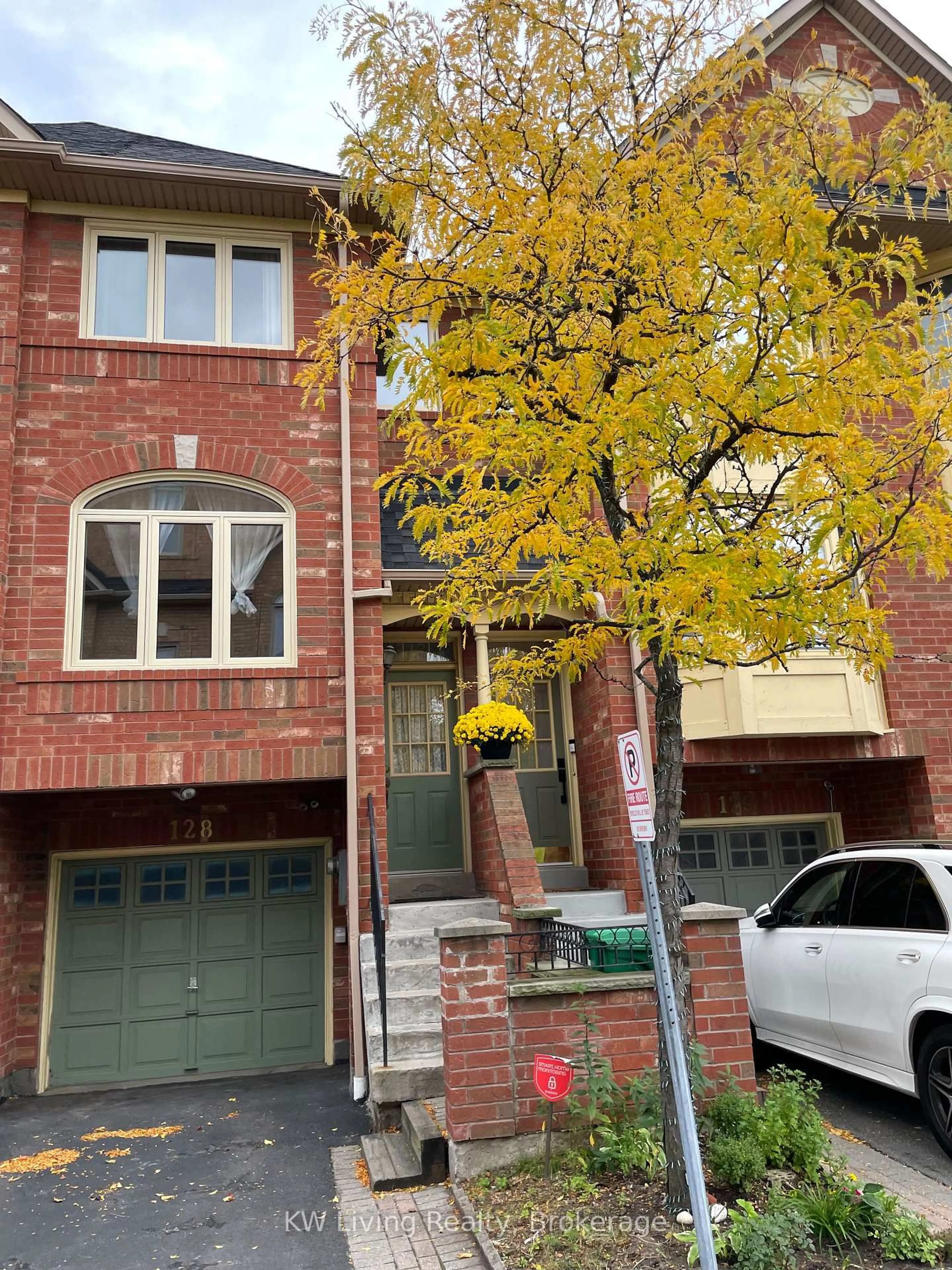 Home with brick exterior material, street for 1168 Arena Rd #128, Mississauga Ontario L4Y 4K7