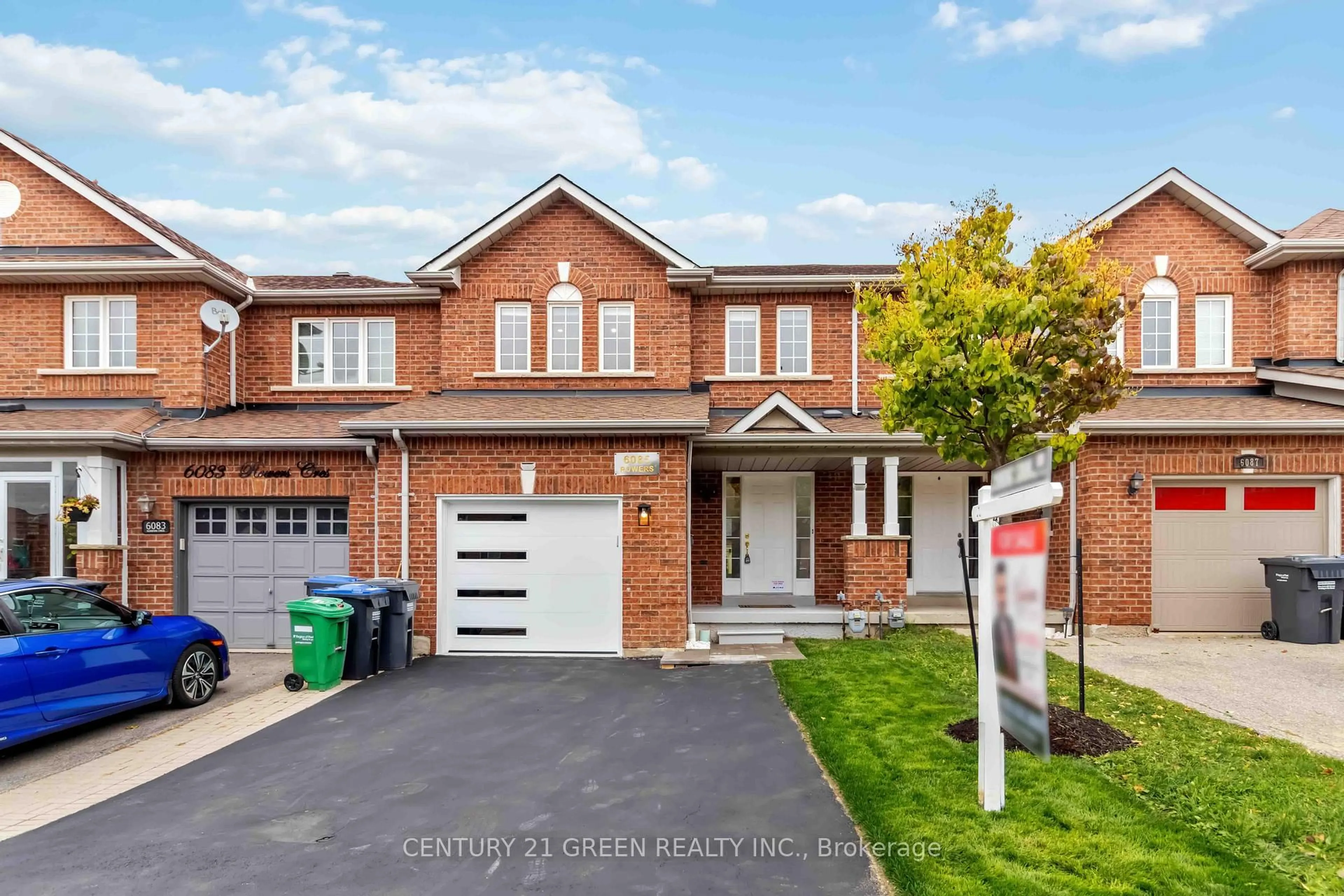 Home with brick exterior material, street for 6085 Rowers Cres, Mississauga Ontario L5V 3A2
