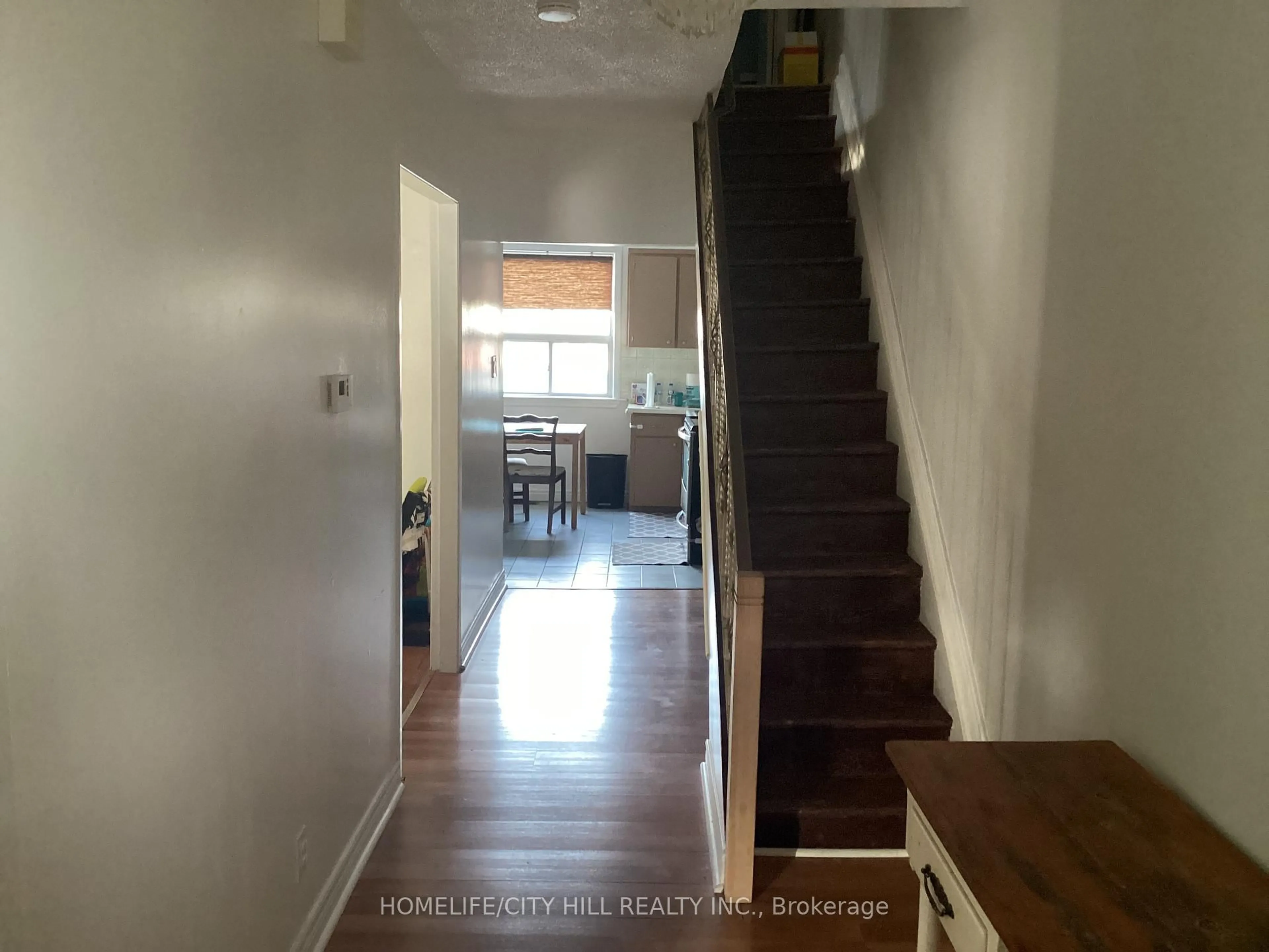 Unknown for 71 Russett Ave, Toronto Ontario M6H 3M4
