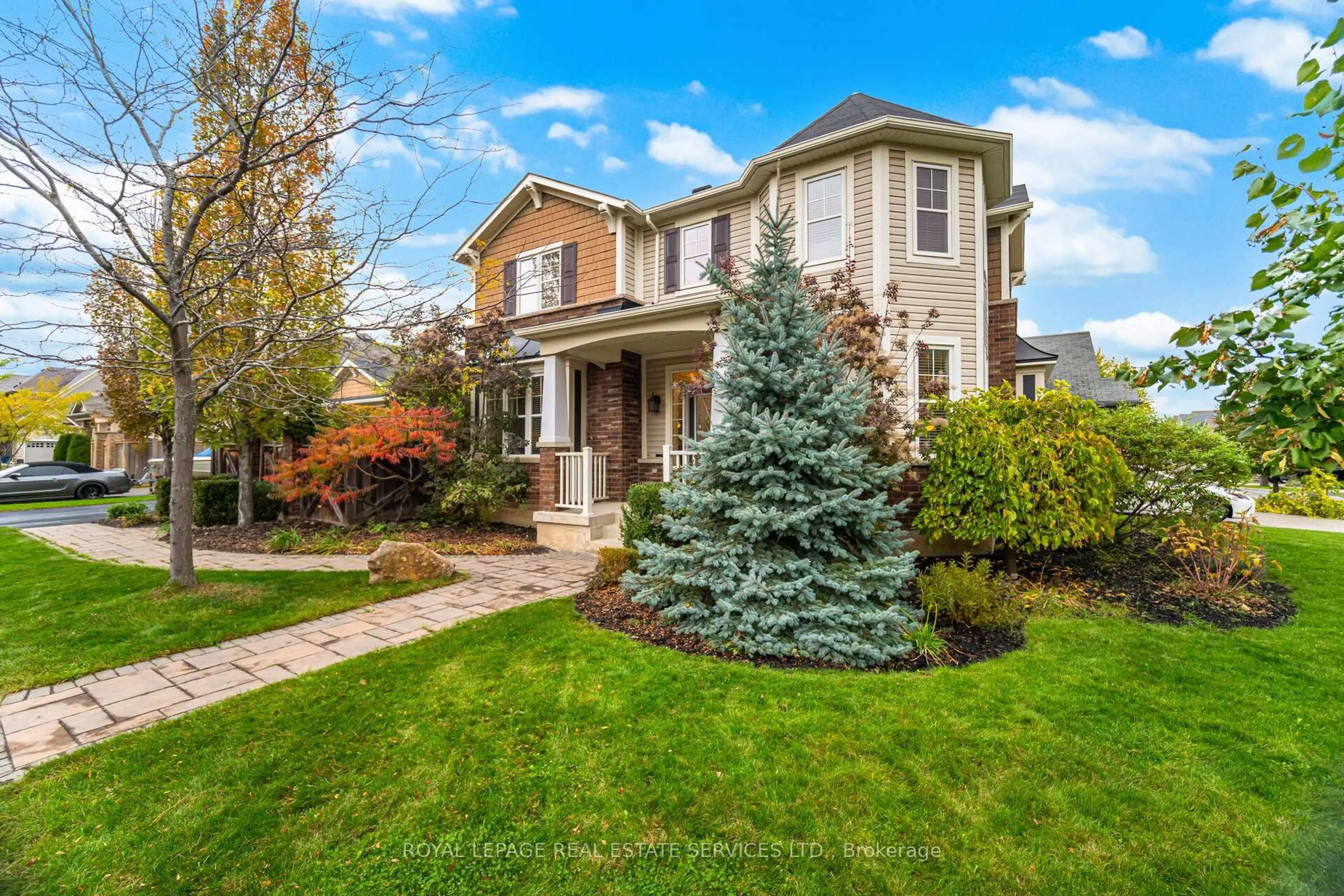Home with brick exterior material, street for 444 Coombs Crt, Milton Ontario L9T 7N5