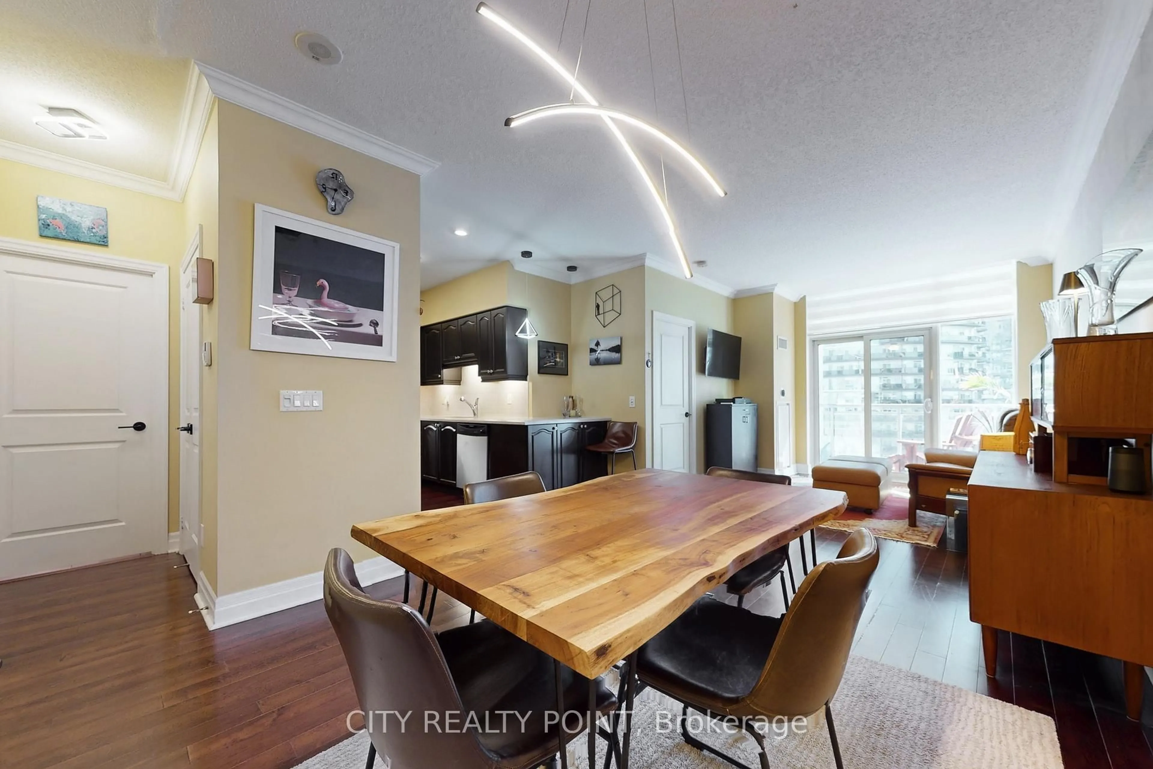 Open concept kitchen, wood/laminate floor for 58 Marine Parade Dr #1214, Toronto Ontario M8V 4G1