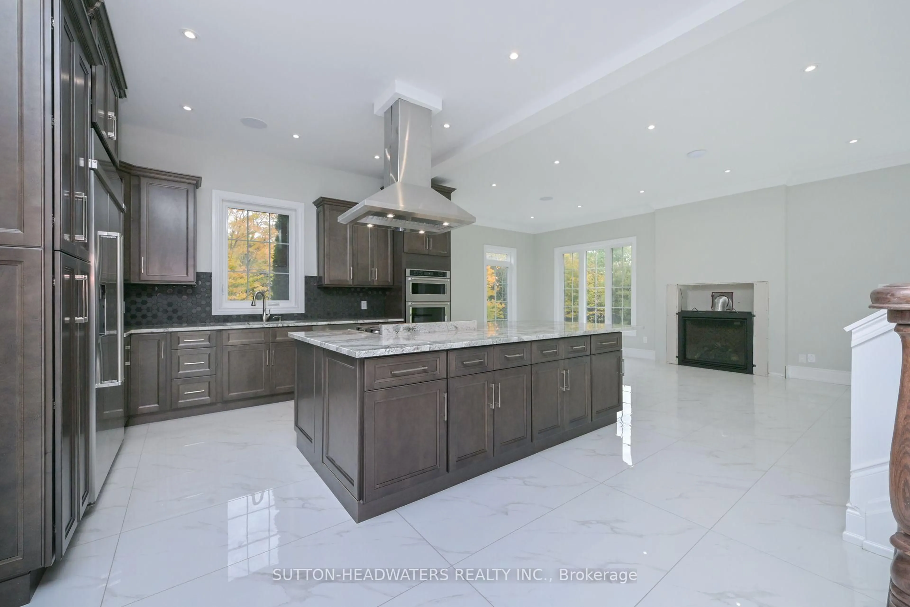 Contemporary kitchen, ceramic/tile floor for 12 Flaherty Lane, Caledon Ontario L7K 2P3