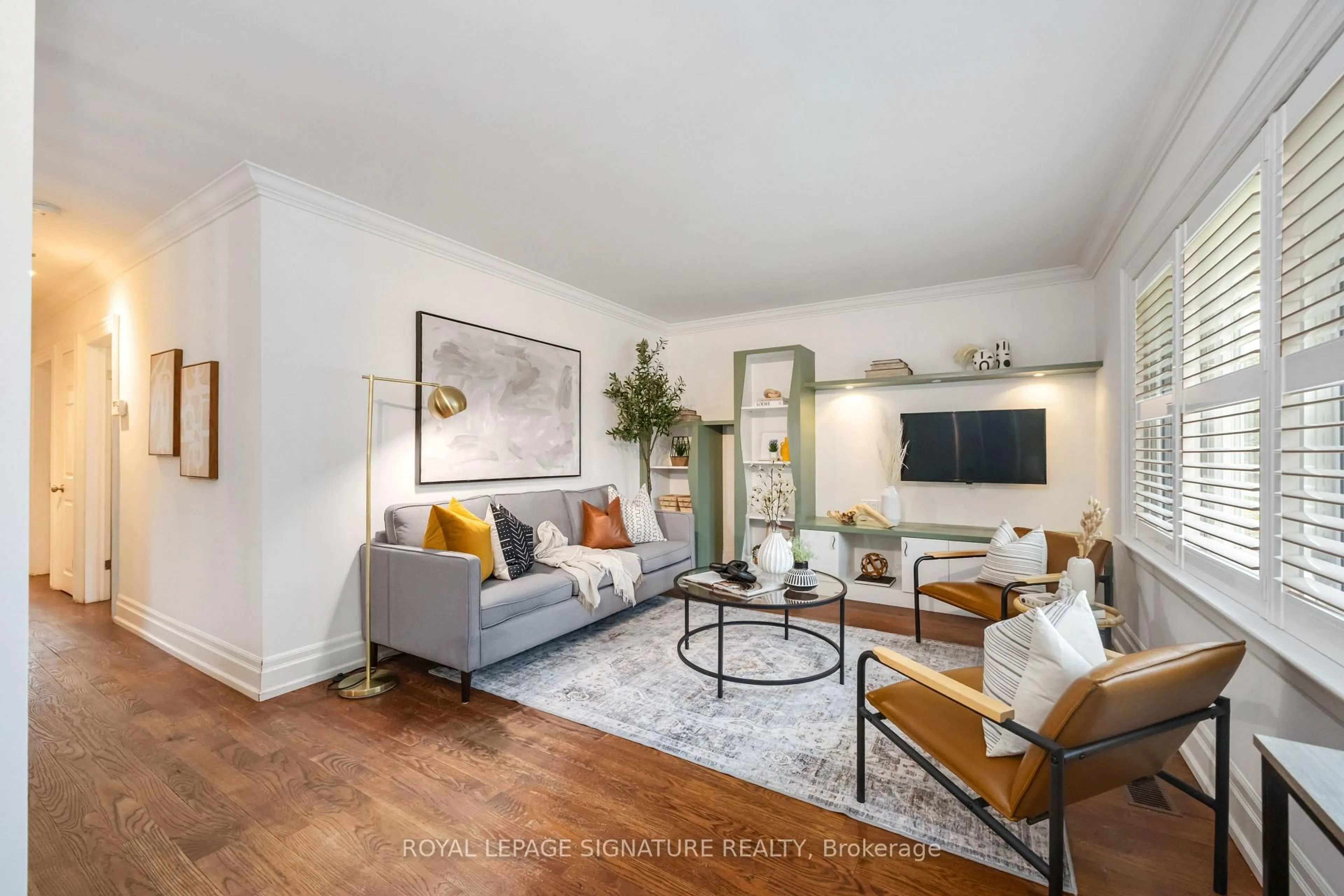 Living room with furniture, unknown for 49 Westhead Rd, Toronto Ontario M8W 4S2