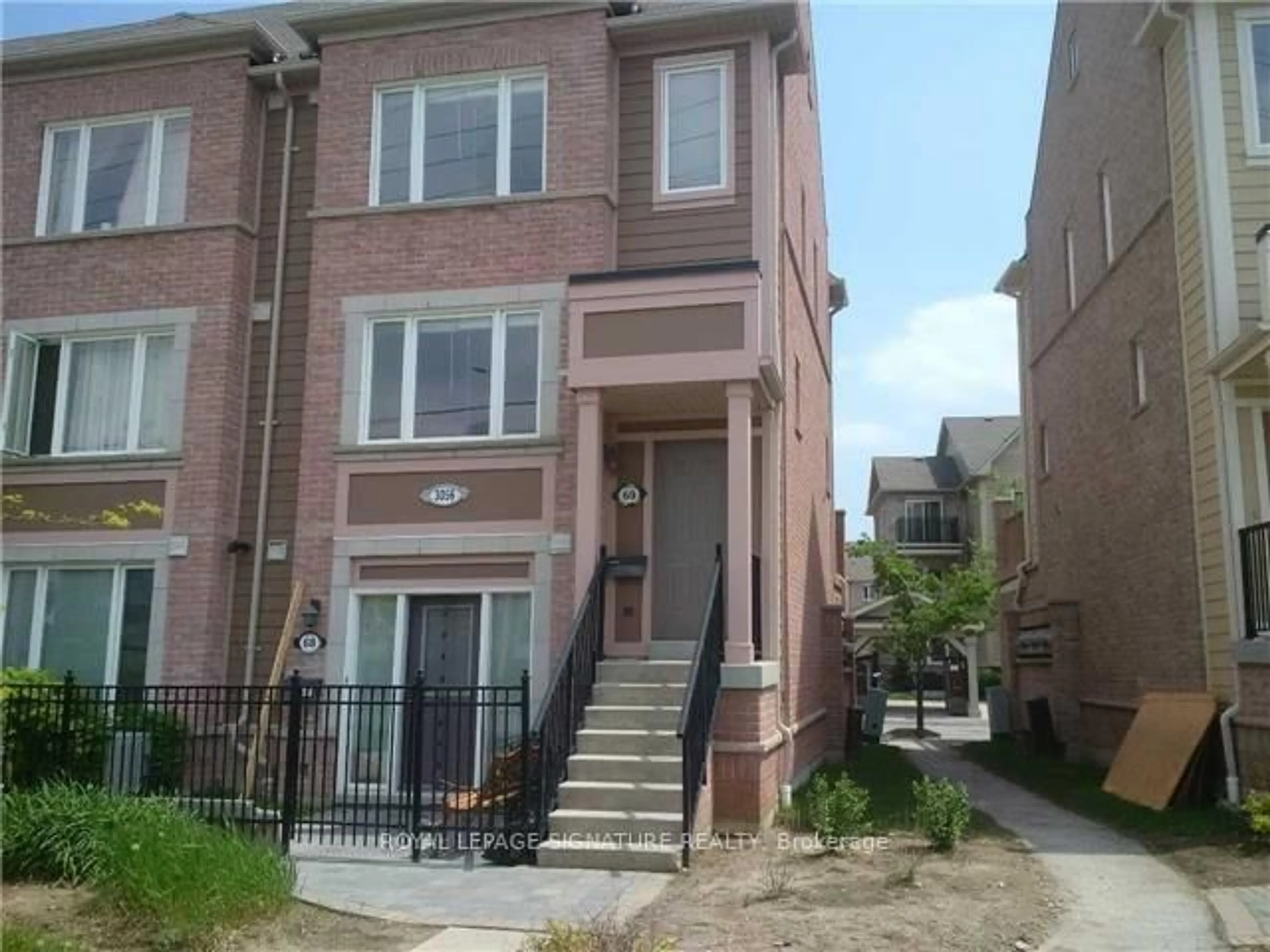 Home with brick exterior material, street for 3056 Eglinton Ave #69, Mississauga Ontario L5M 8E4