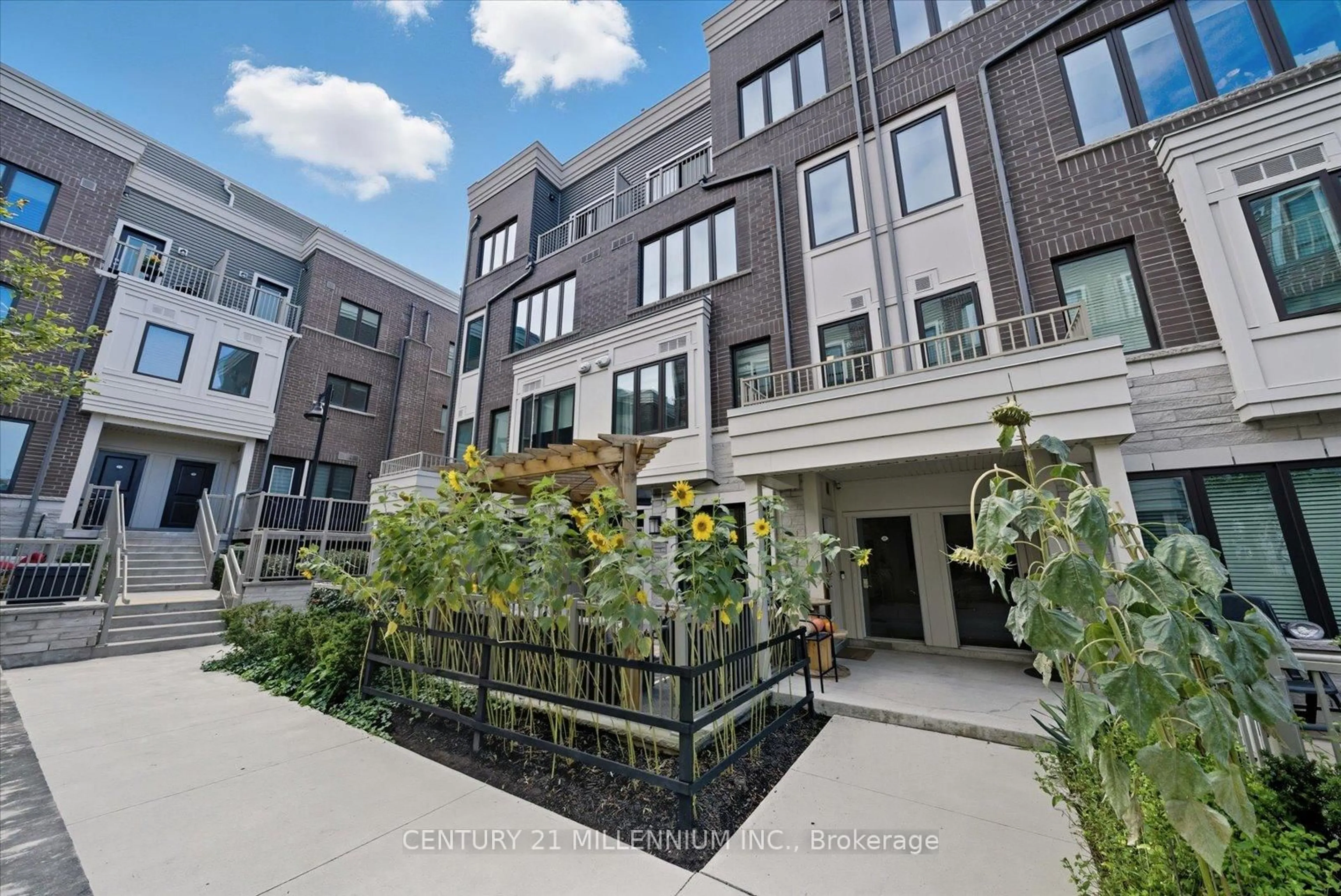 Unknown for 95 Eastwood Park Gdns #21, Toronto Ontario M8W 0B9