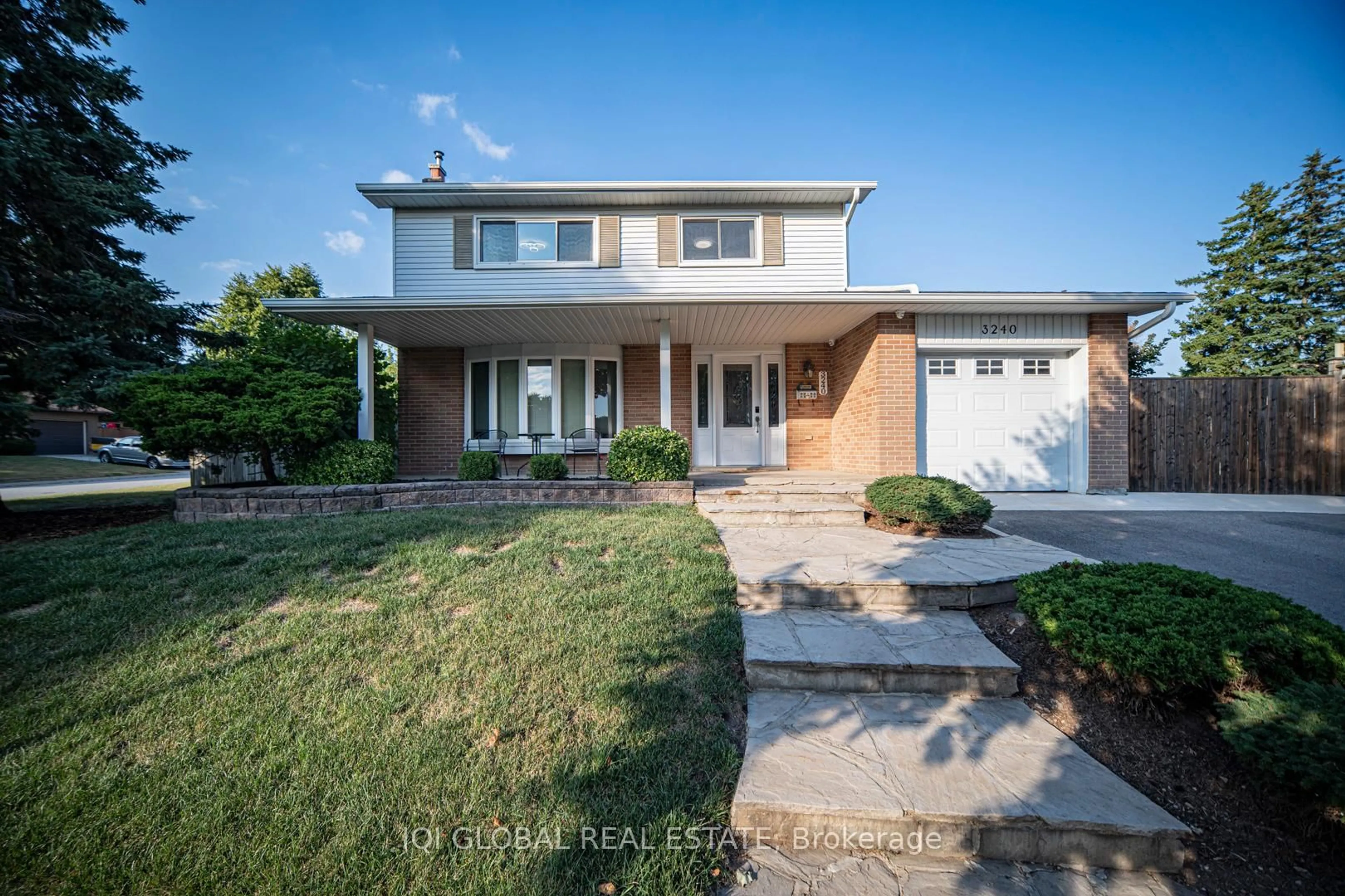 Home with brick exterior material, street for 3240 Centennial Dr, Burlington Ontario L7M 1M8