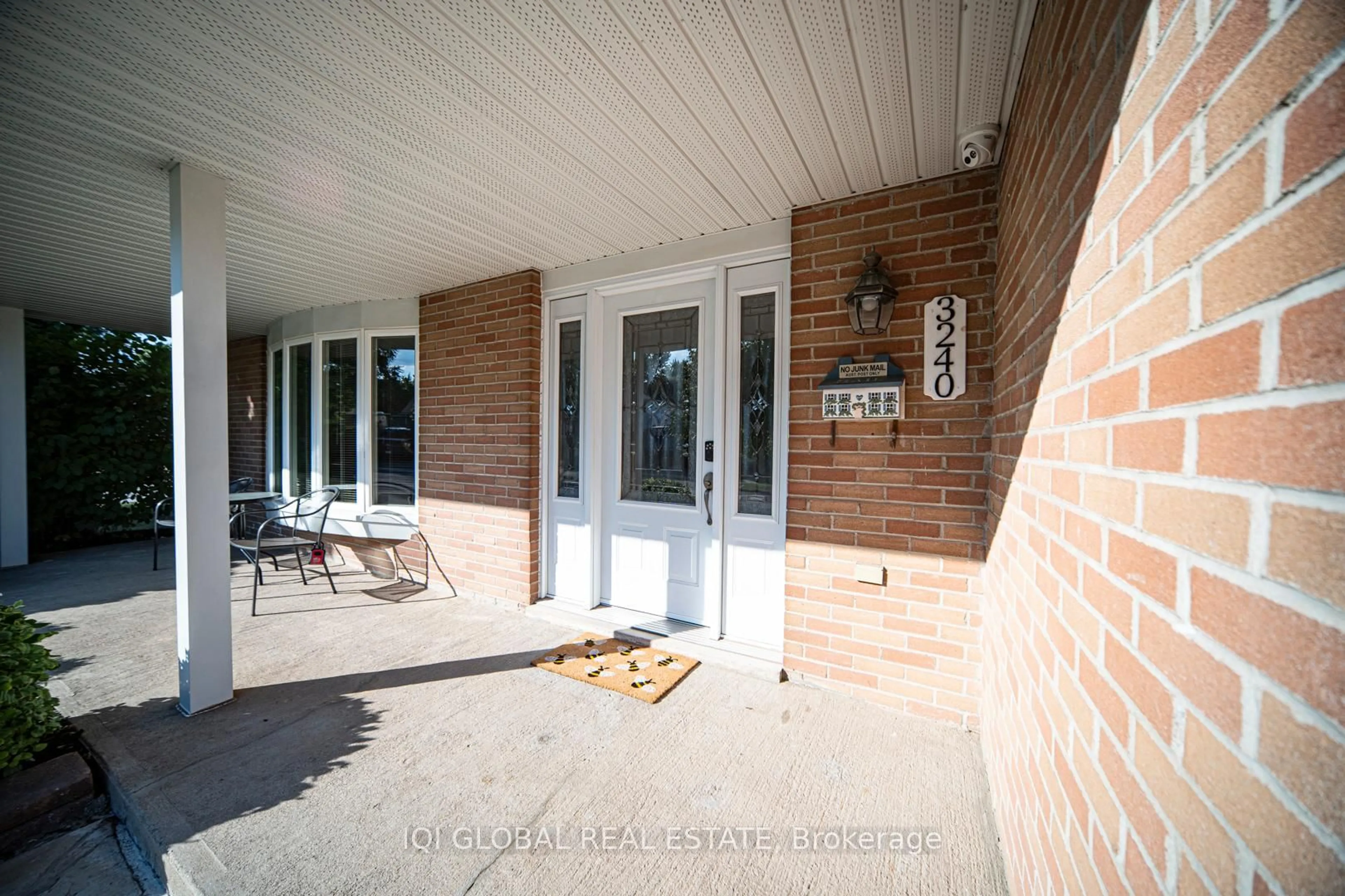 Unknown for 3240 Centennial Dr, Burlington Ontario L7M 1M8