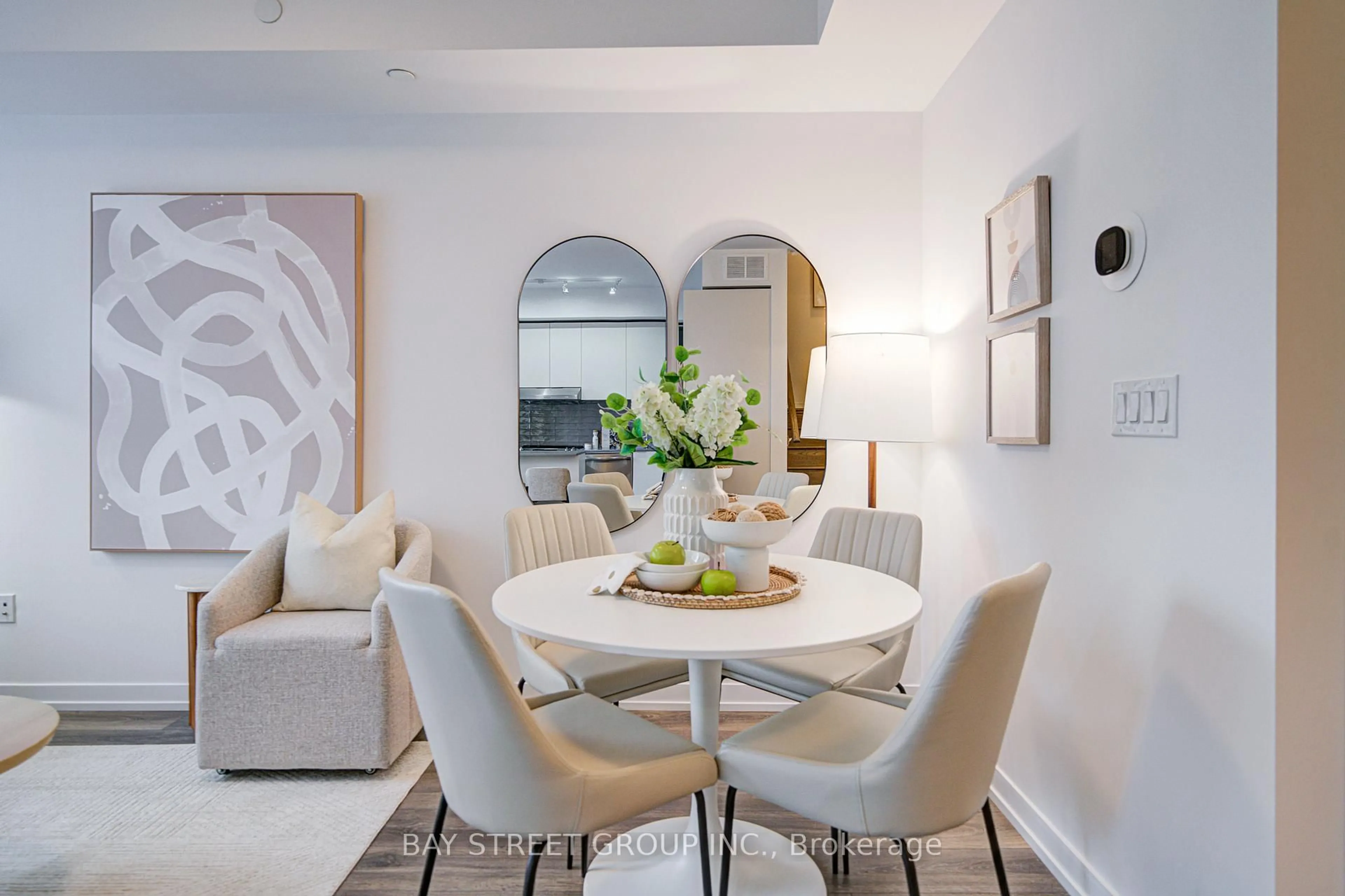 Dining room, ceramic/tile floor for 2530 Eglinton Ave #116, Mississauga Ontario L5M 0Z5