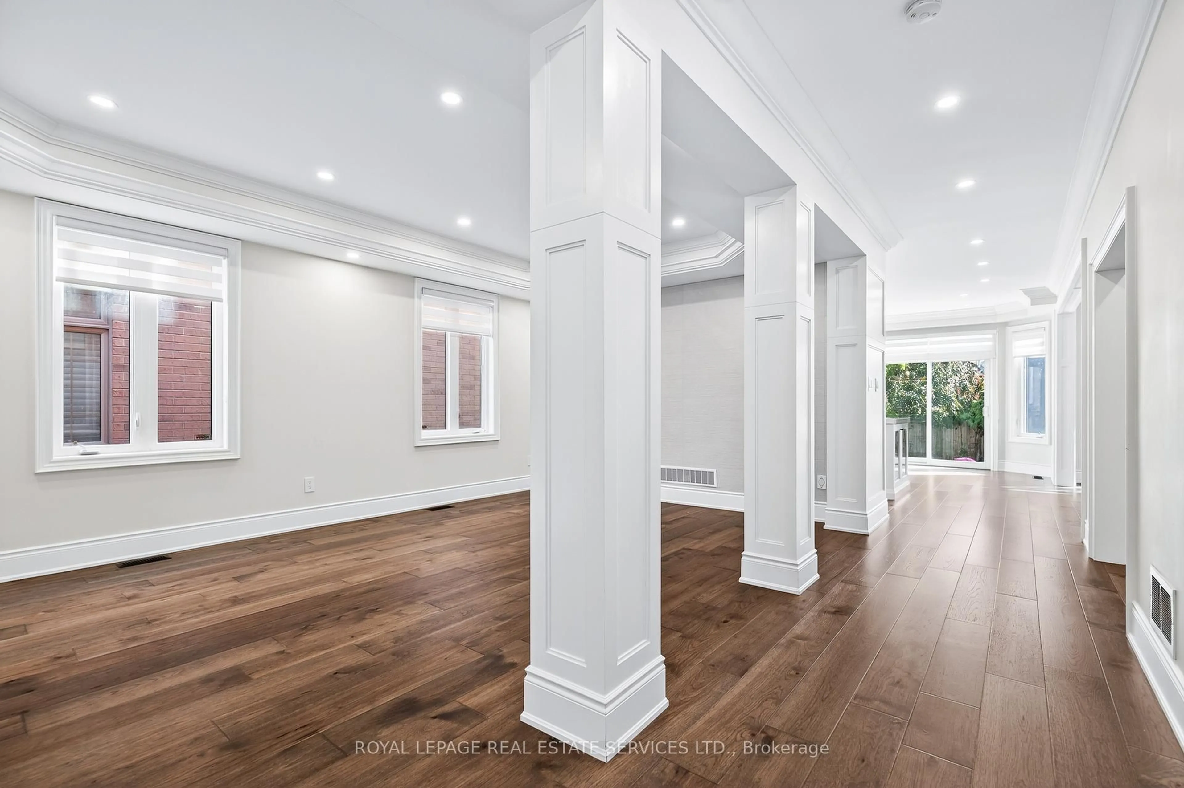 Unknown for 2240 PINE GLEN Rd, Oakville Ontario L6M 0G5