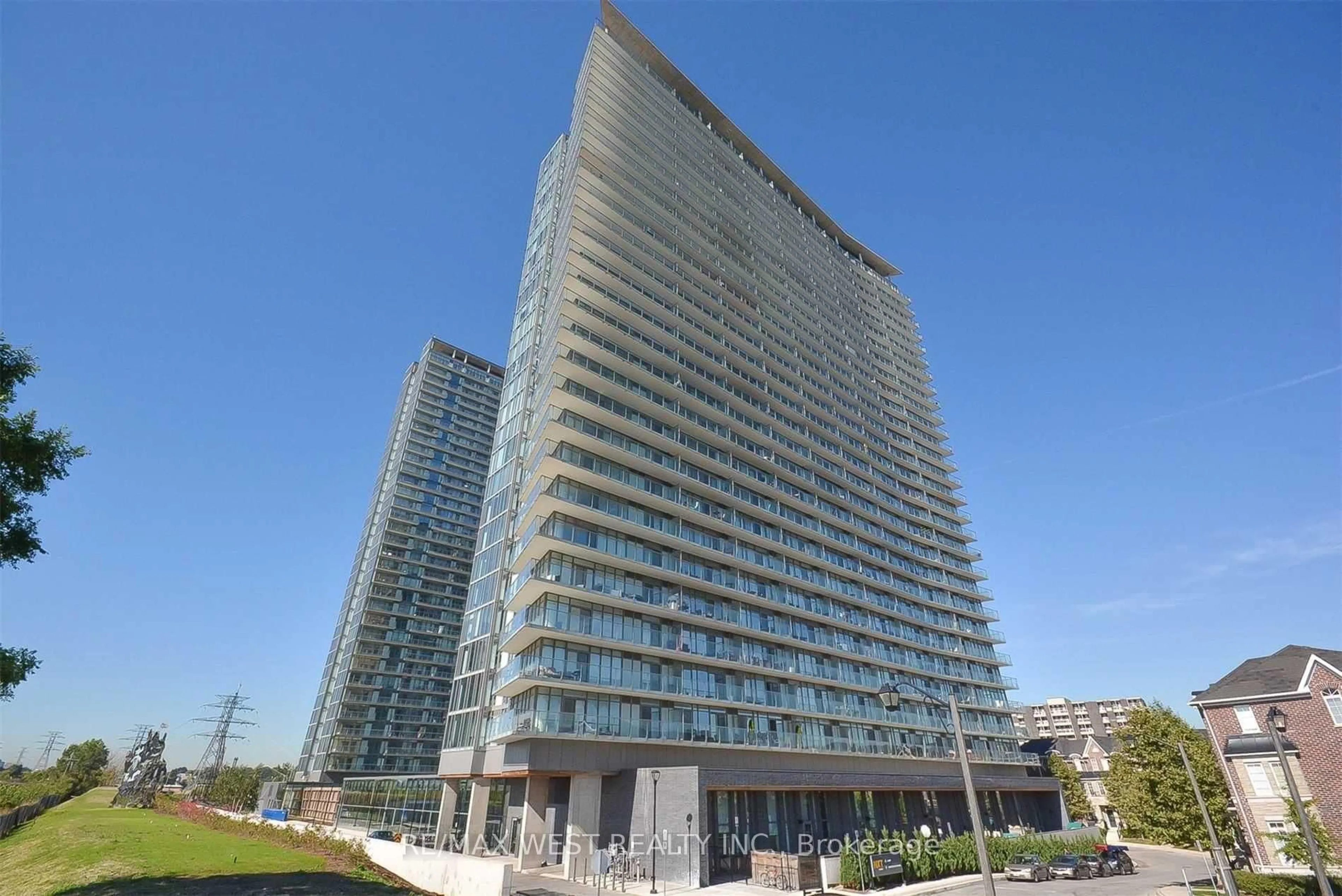 Unknown for 103 The Queensway #813, Toronto Ontario M6S 5B7