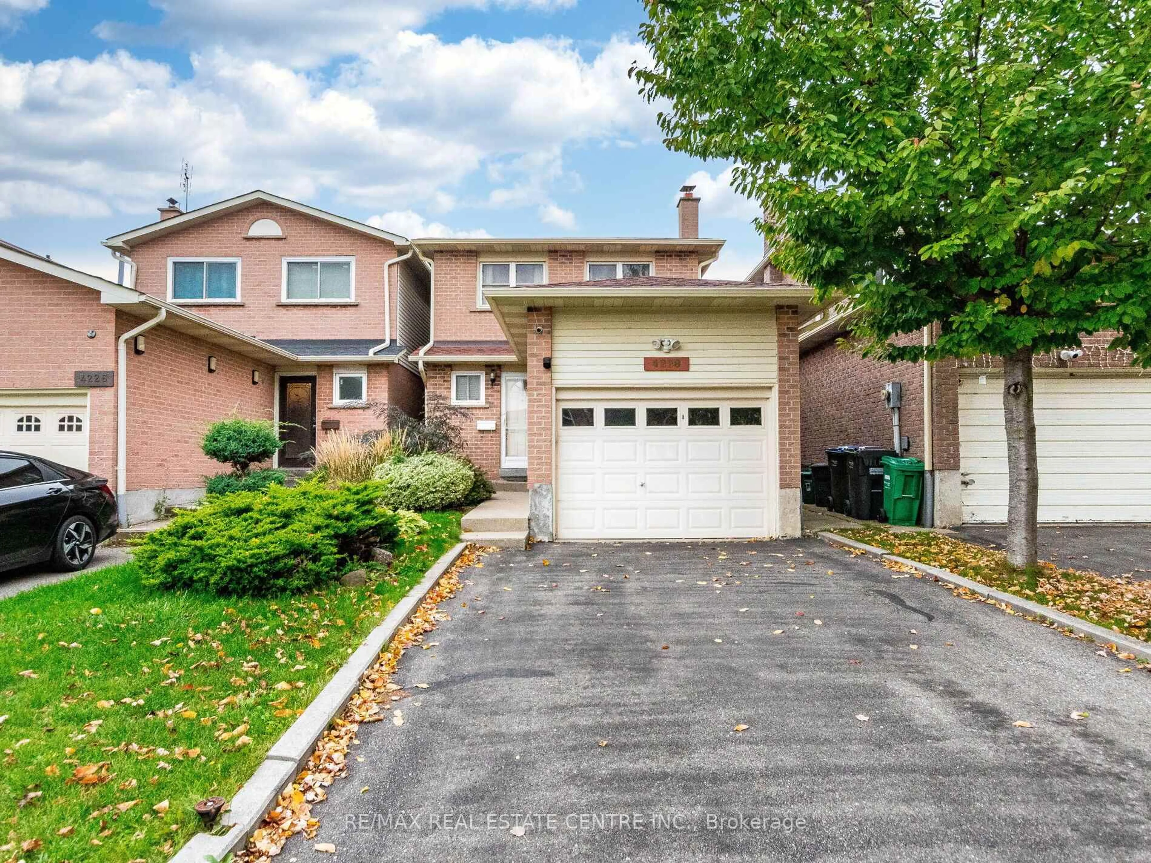 Home with brick exterior material, street for 4228 Torino Cres, Mississauga Ontario L4W 3T5
