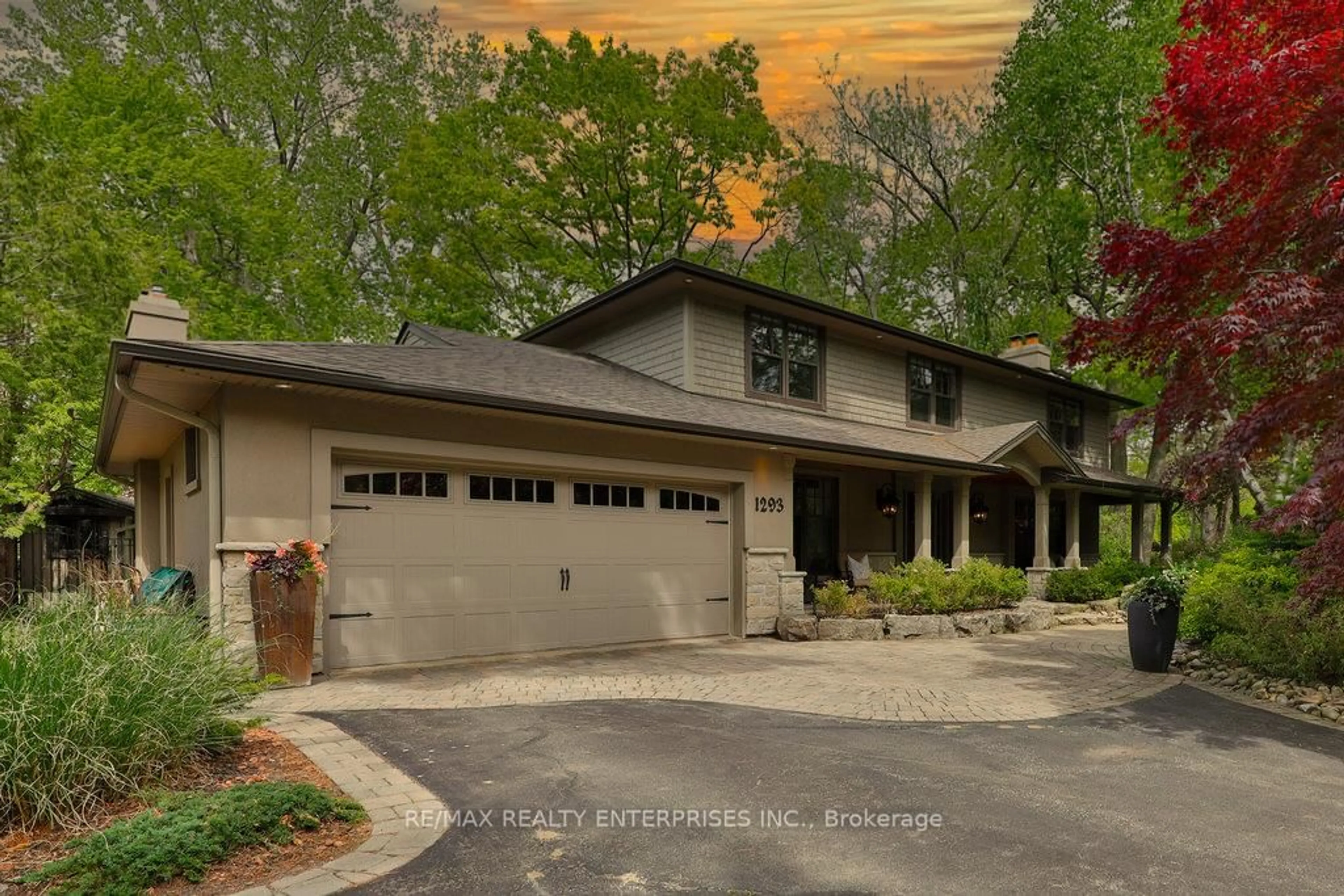 Home with brick exterior material, street for 1293 Greenoaks Dr, Mississauga Ontario L5J 3A1
