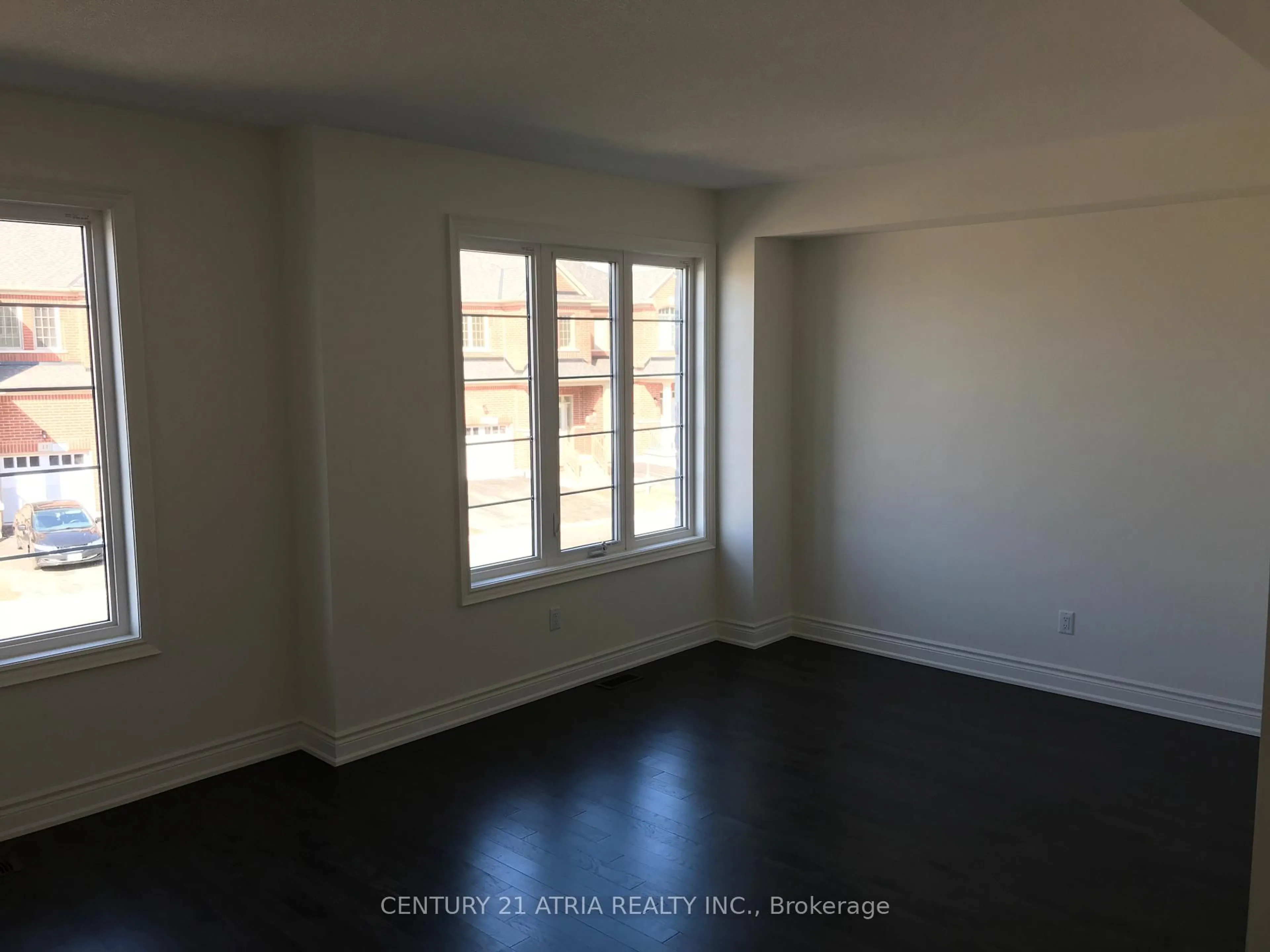 A pic of a room for 9 Temple Manor Rd, Brampton Ontario L6Y 6C5