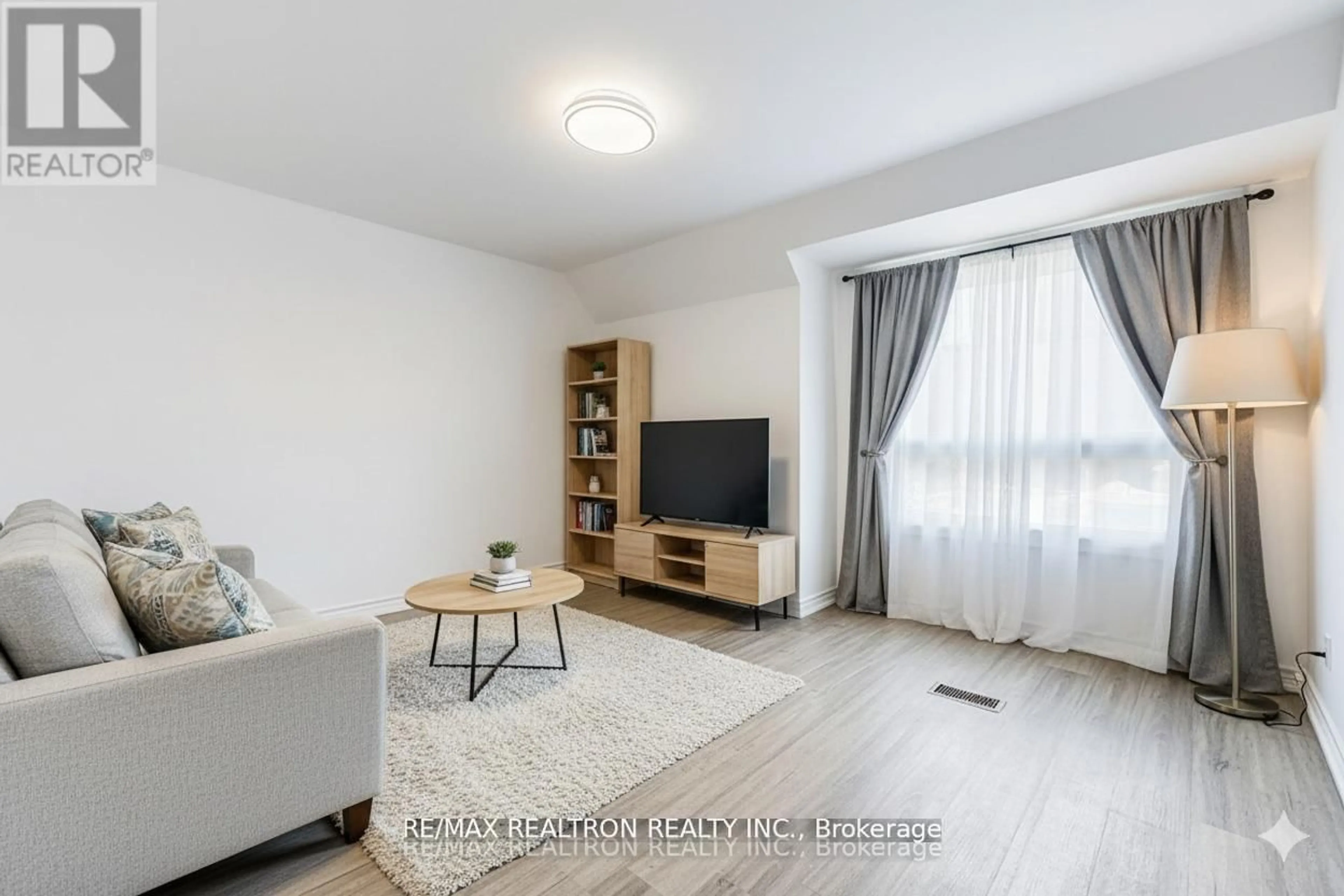 Living room with furniture, unknown for 1474 Dufferin St, Toronto Ontario M6H 3L3