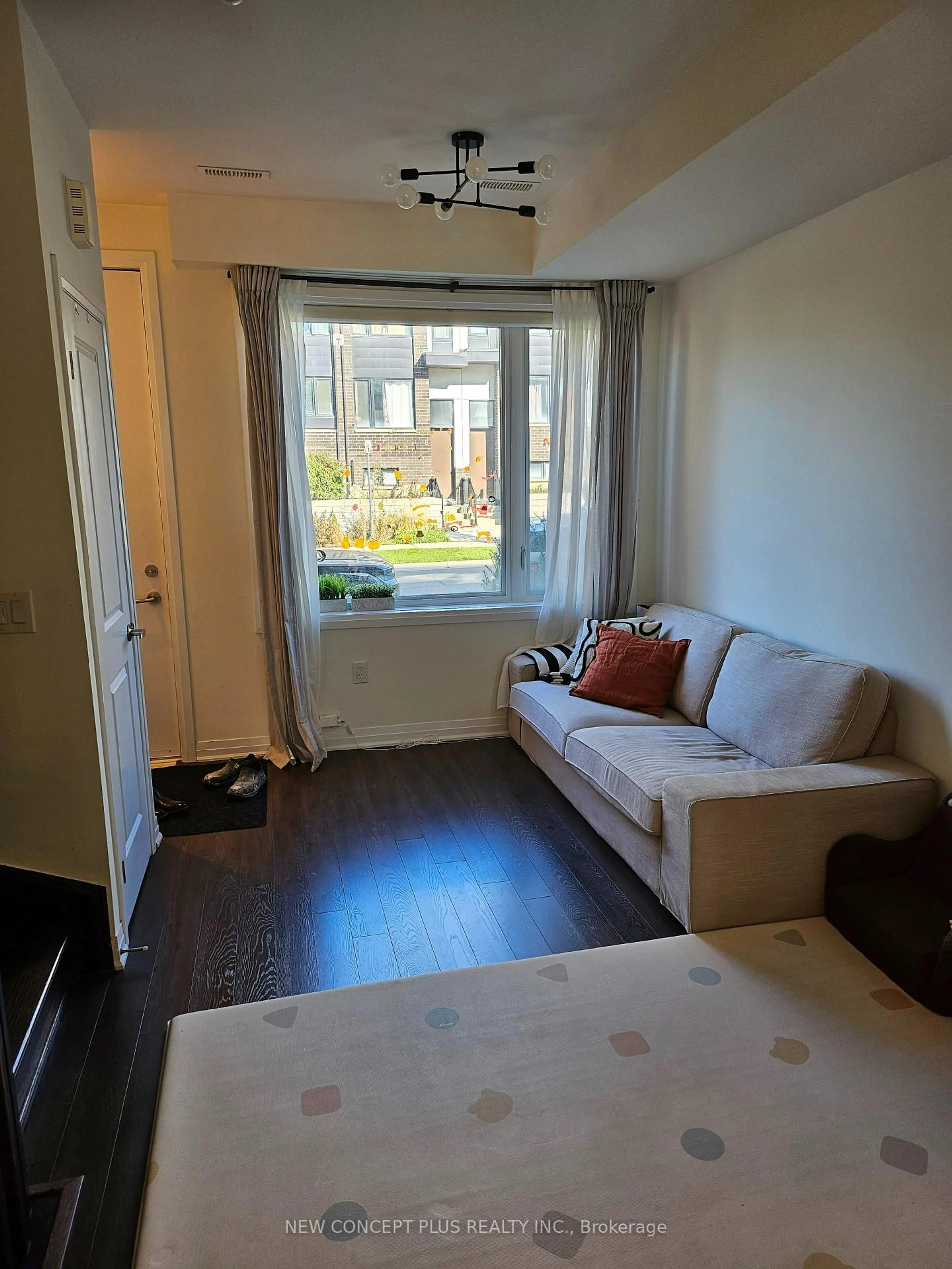 A pic of a room for 9 Thomas Mulholland Dr, Toronto Ontario M3K 0C1