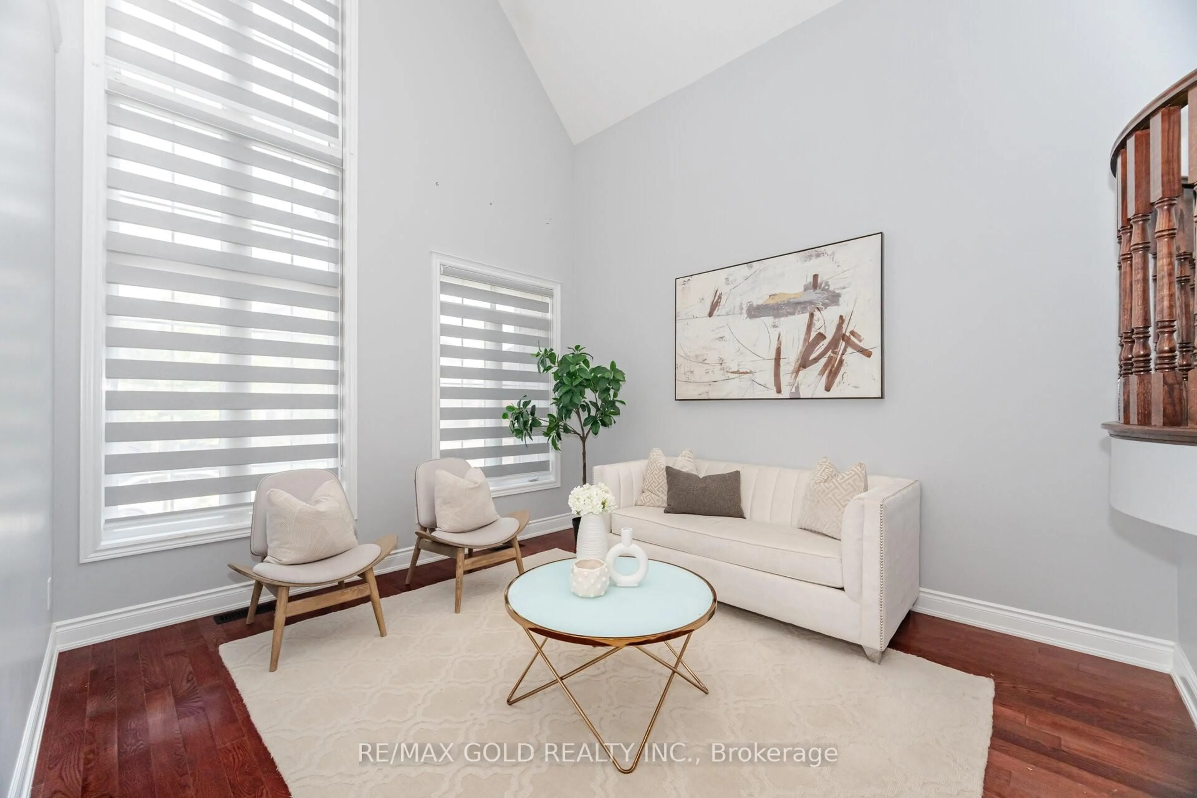 Living room with furniture, unknown for 32 Eaglesprings Cres, Brampton Ontario L6P 2V9