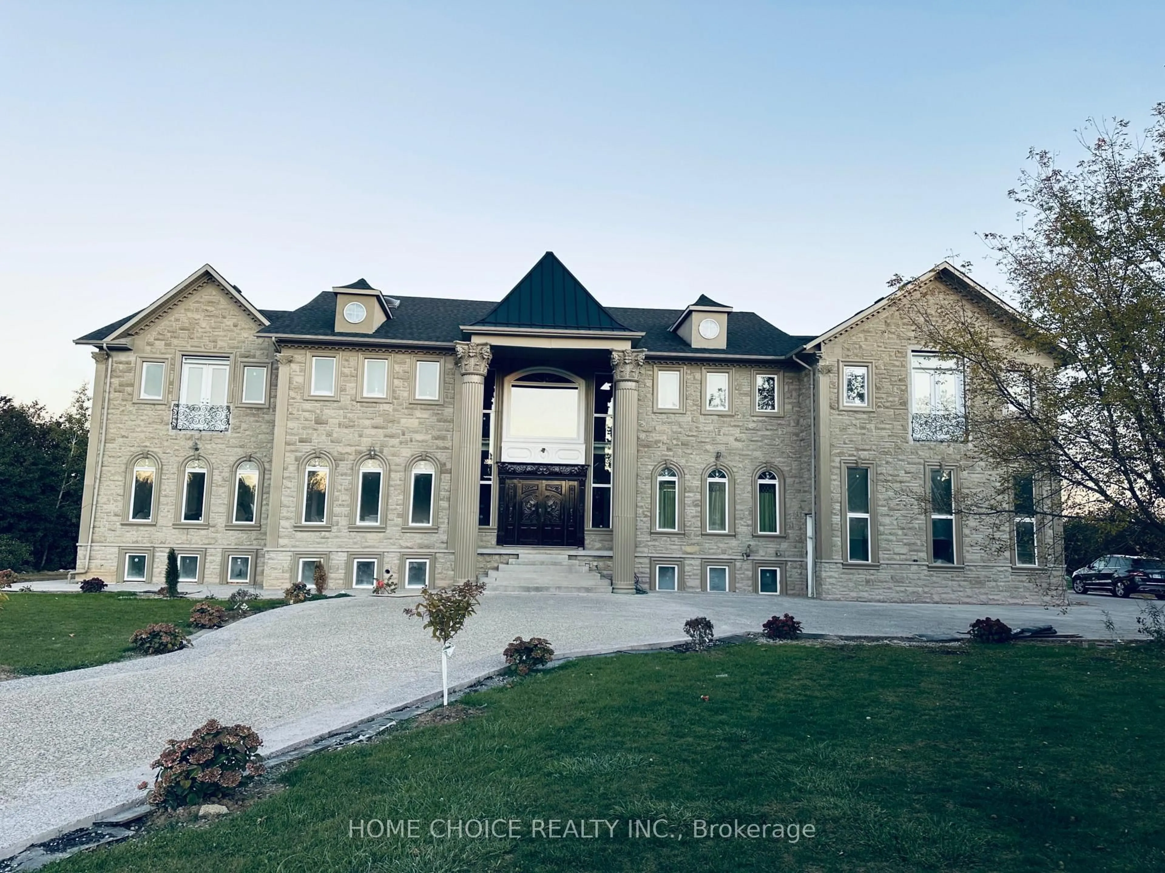 A pic from outside/outdoor area/front of a property/back of a property/a pic from drone, building for 3 Stanley Carberry Dr, Brampton Ontario L6P 0C2
