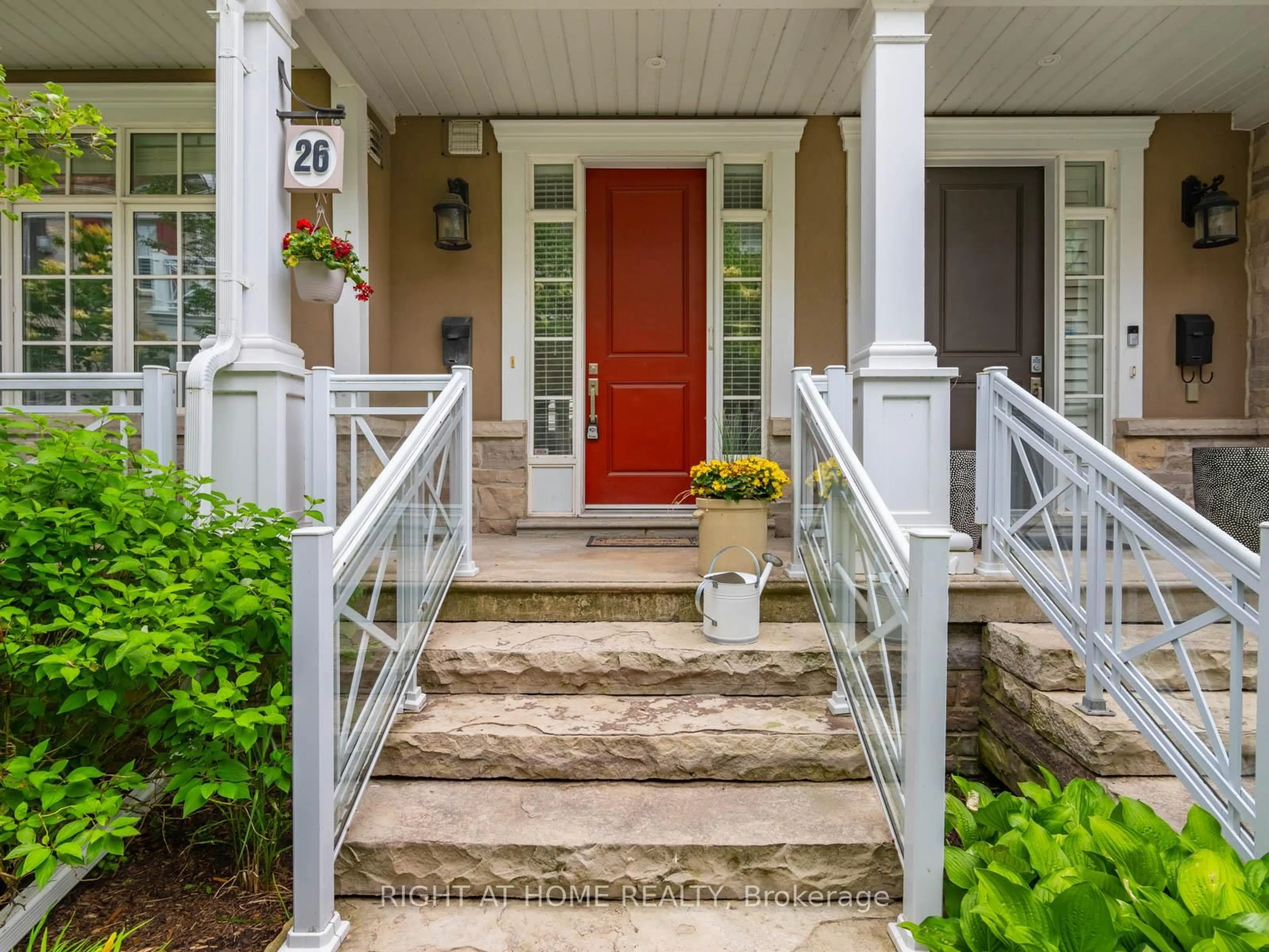 Indoor entryway for 2369 Ontario St #26, Oakville Ontario L6L 1A6