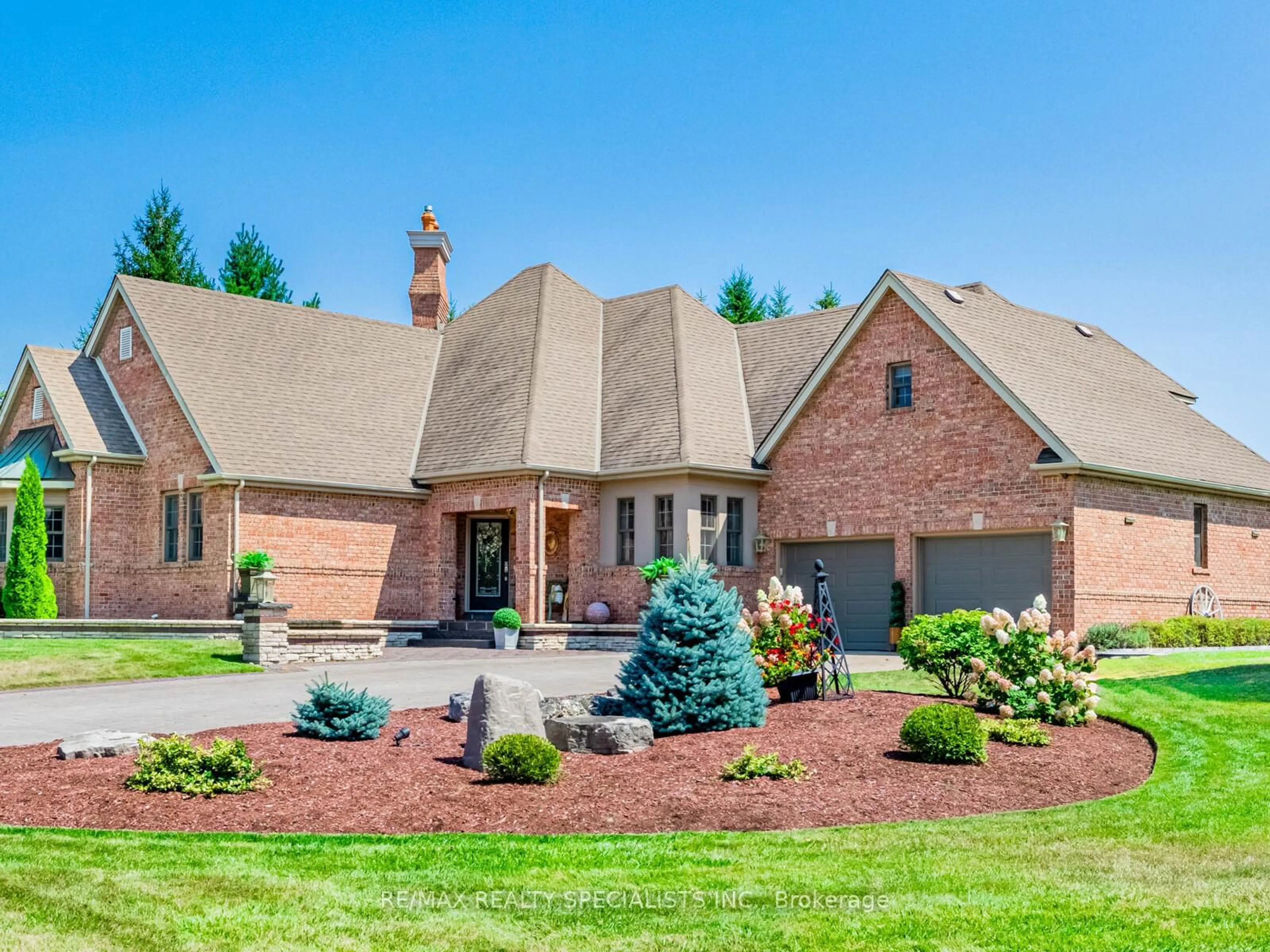 Home with brick exterior material, unknown for 12 McMaster St, Halton Hills Ontario L7G 5G7